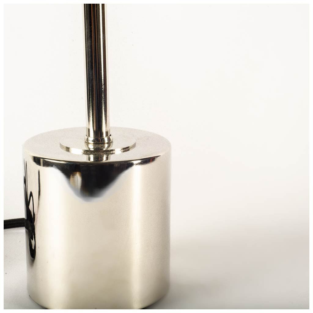 Mooney (17.5"H) Metallic-Silver Metal Shade-less Table Lamp