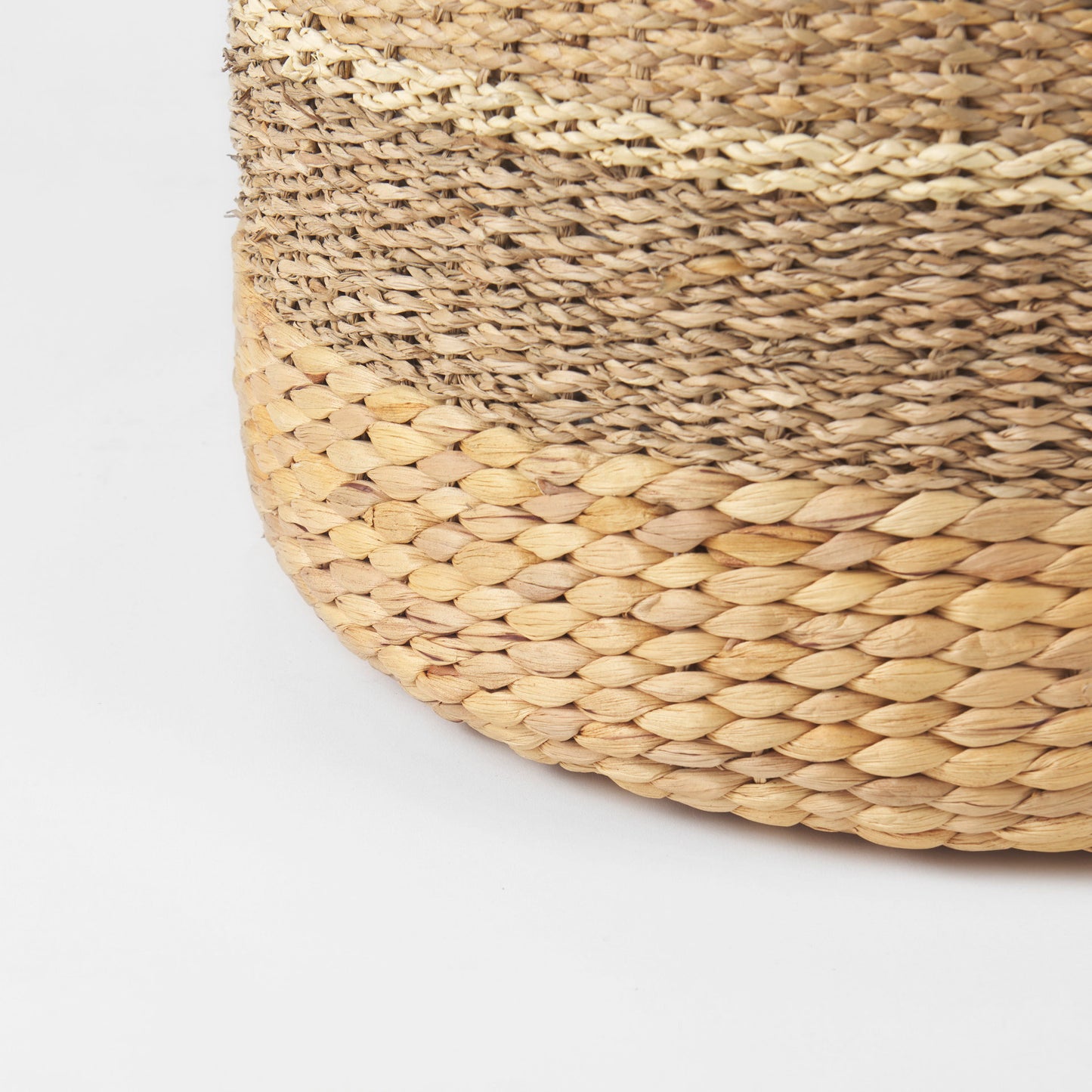 Maya Pouf Brown Seagrass | Round | 18W - poufs