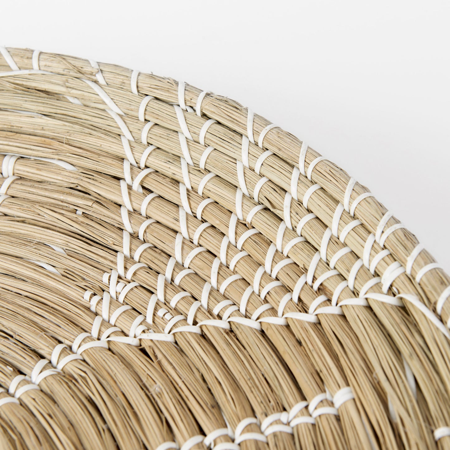 Mekhi Wall Decor Brown Seagrass | White String - alternative-wall-decor