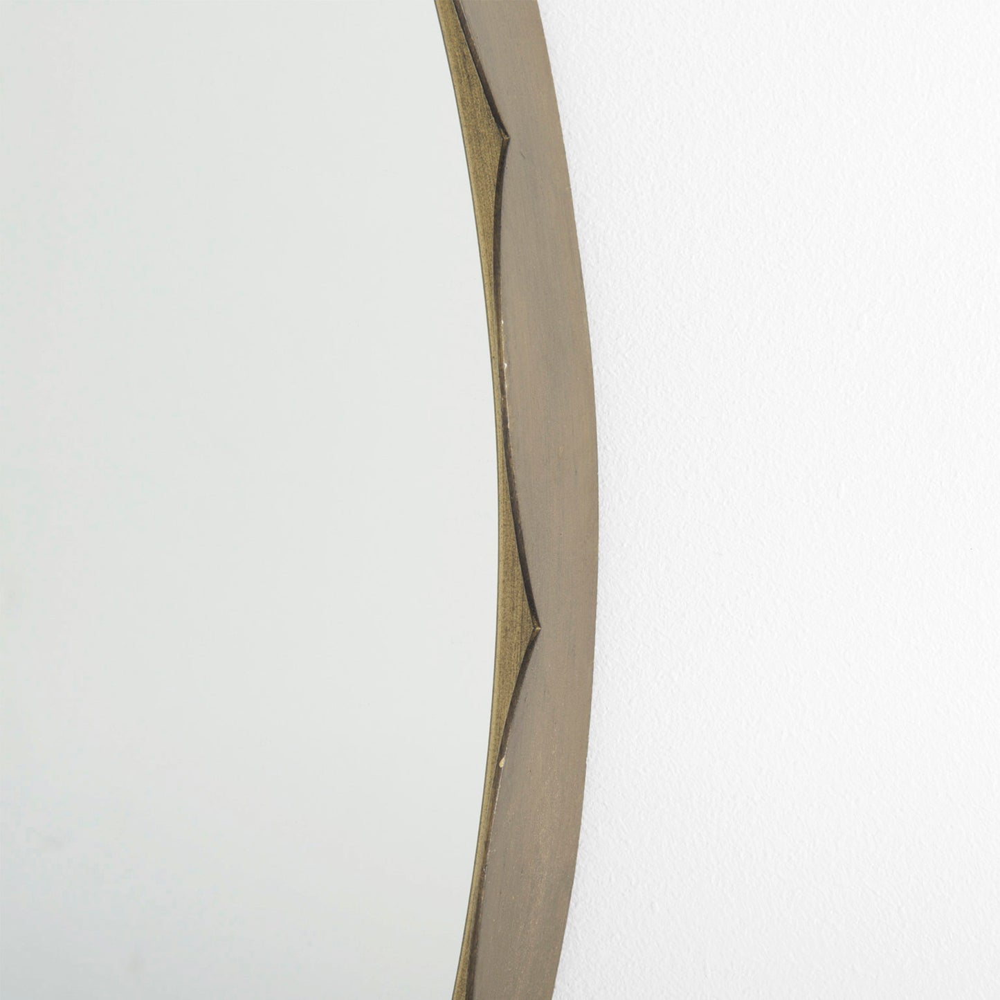 Adelaide 29.7" Gold Metal Scallop Edge Round Mirror