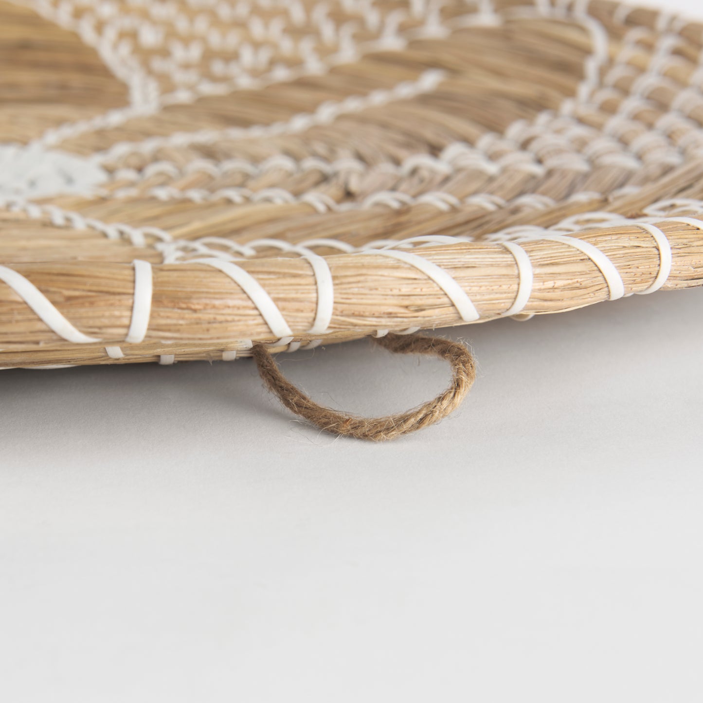 Mekhi Wall Decor Brown Seagrass | White String - alternative-wall-decor