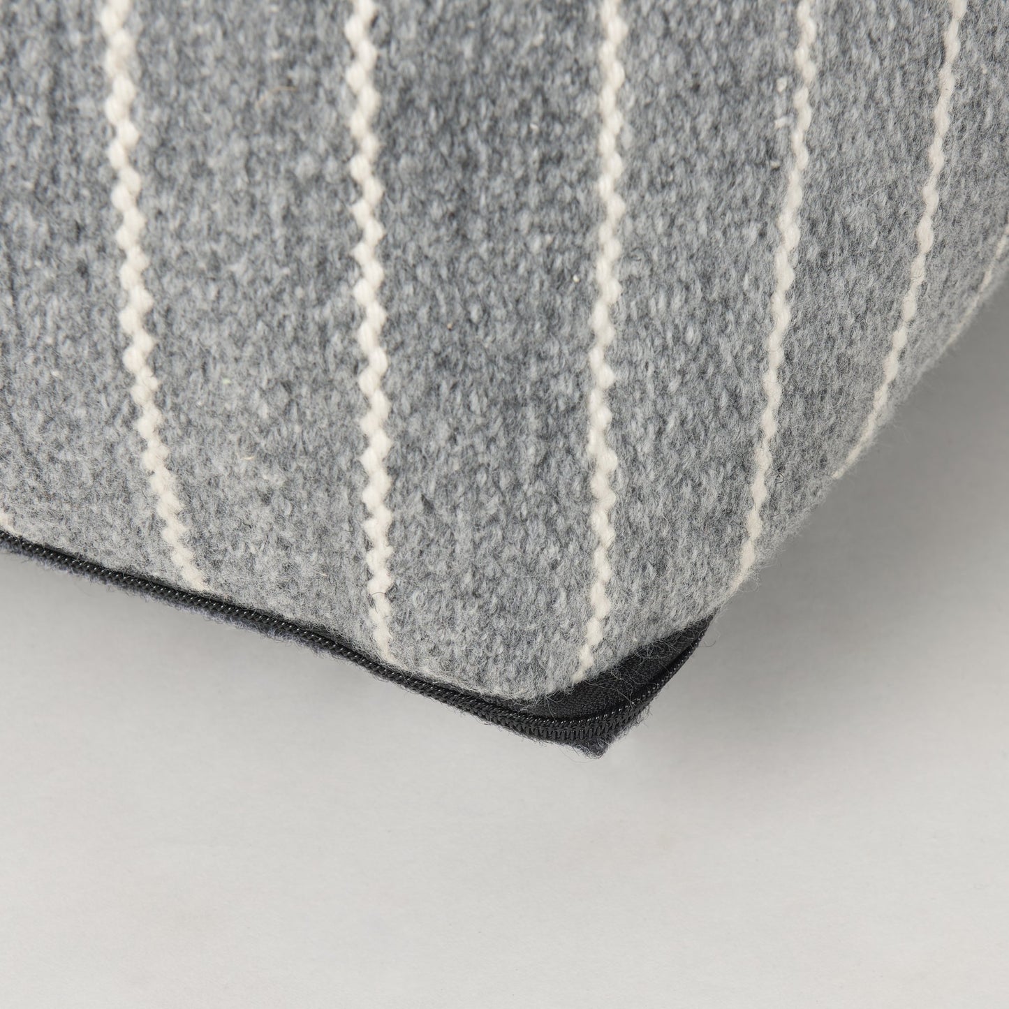 Kensie Pouf Blue | Stripes | 22 - poufs