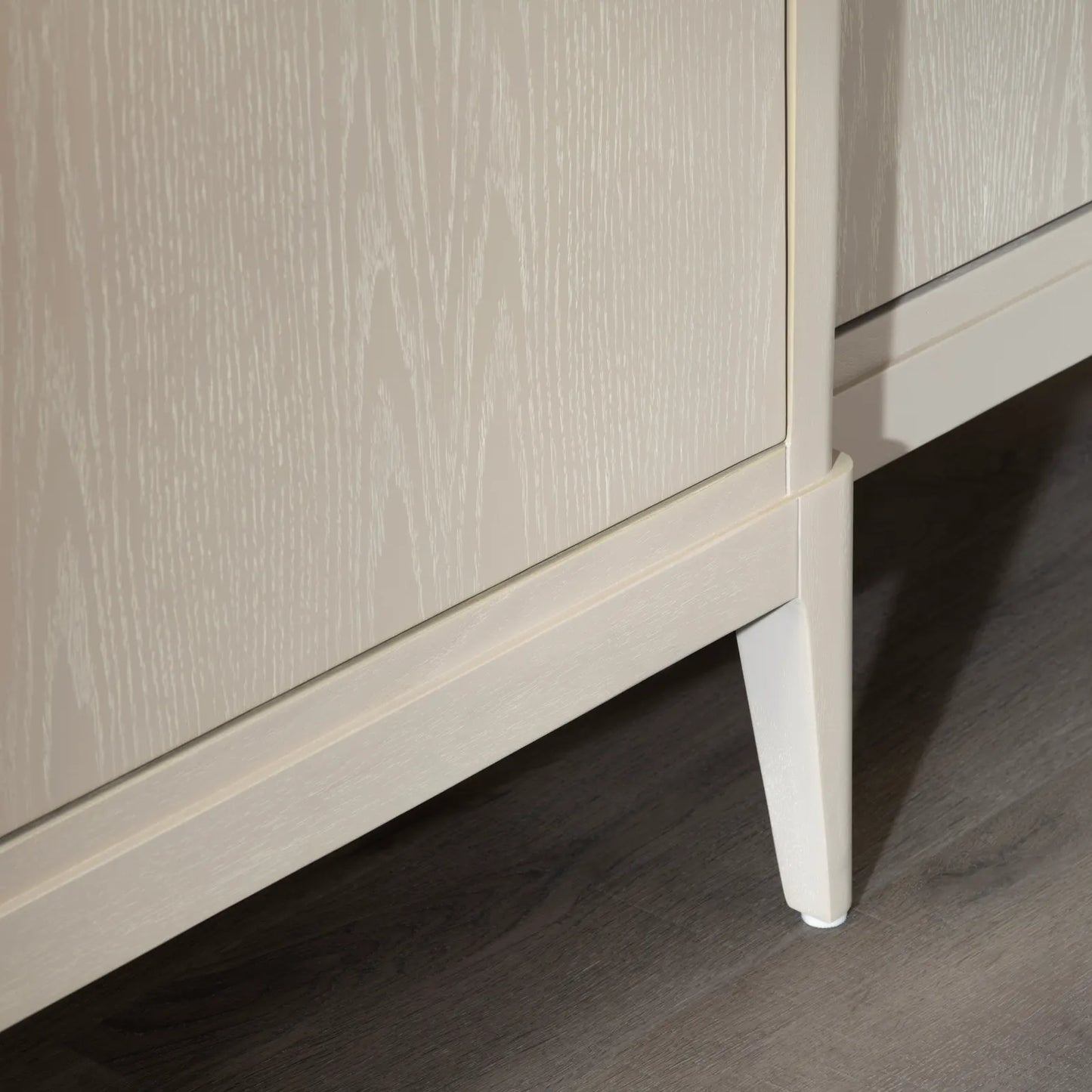 Lexington four-door Sideboard