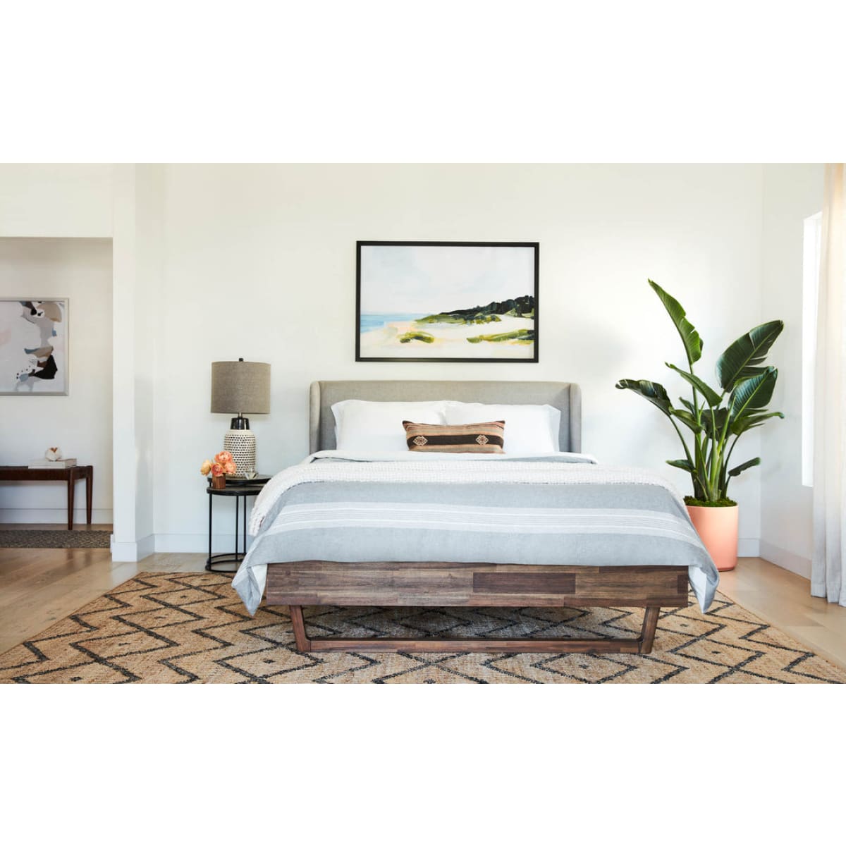 Aura Queen Bed - lh-import-beds