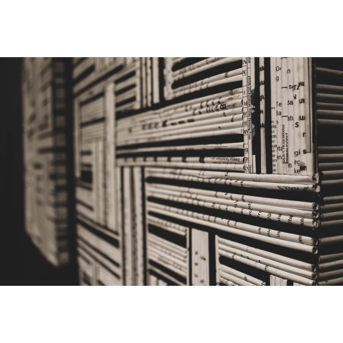 D-Bodhi Wall Deco - Black & White 24’’ - lh-import-wall-art