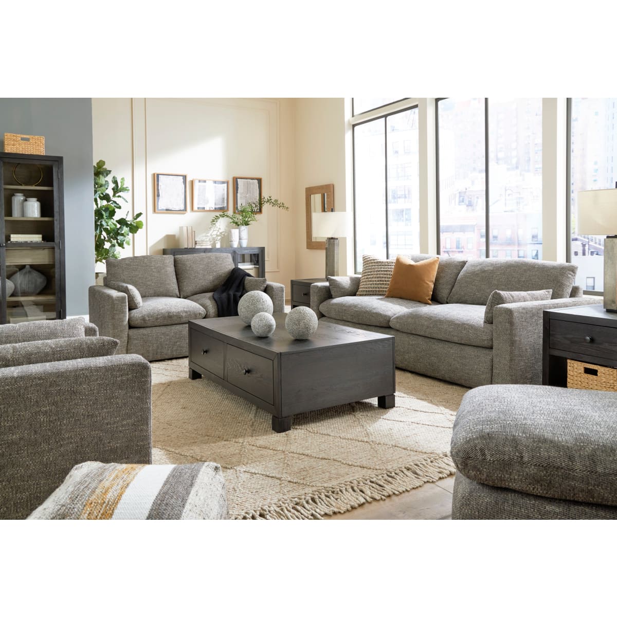 Dramatic Sofa - Sofa