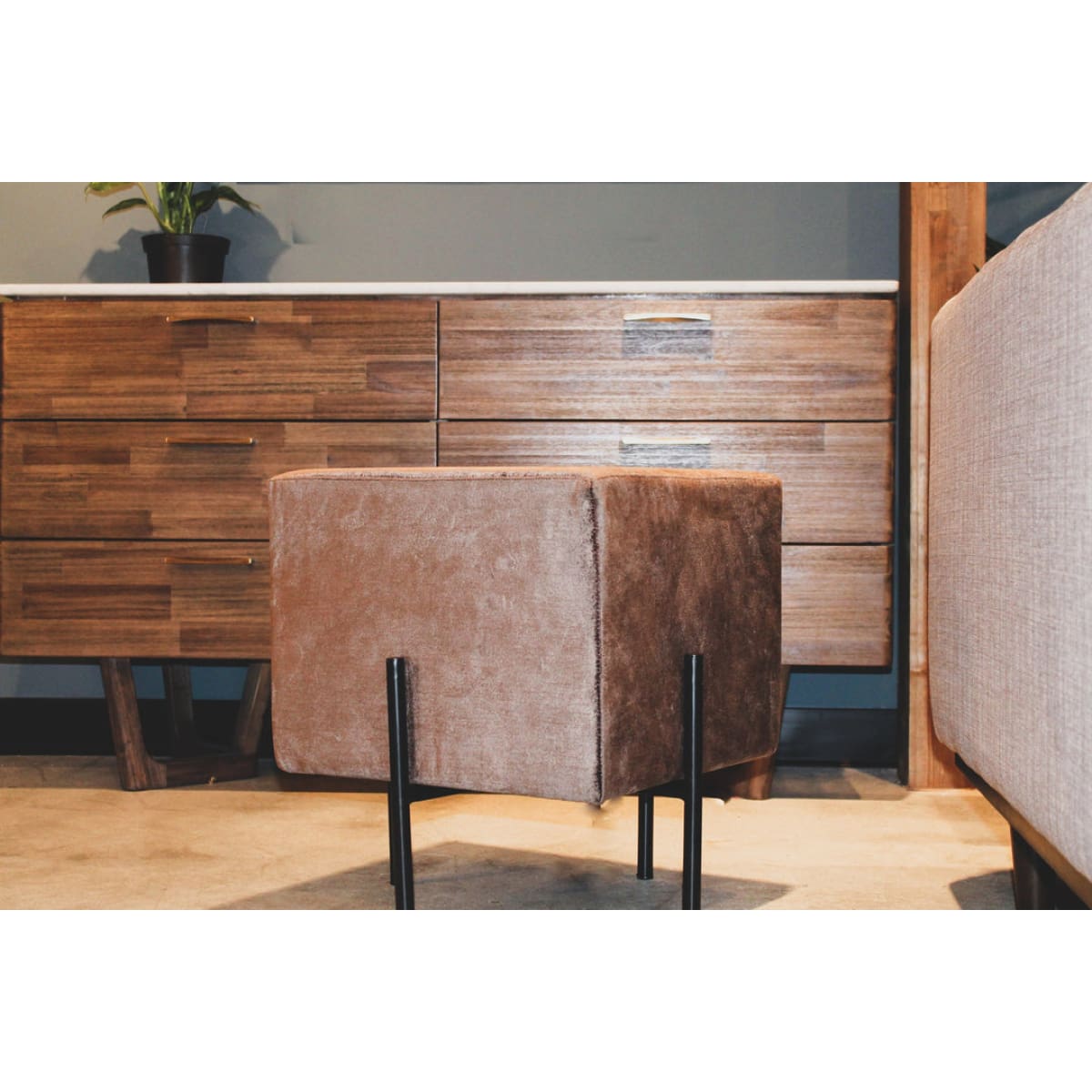 Earth Wind & Fire Square Pouffe Stool - Velvet - lh-import-stools