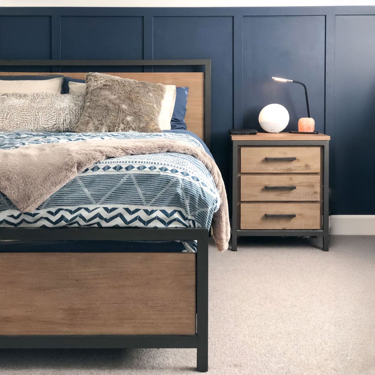 Irondale Queed Bed - lh-import-beds