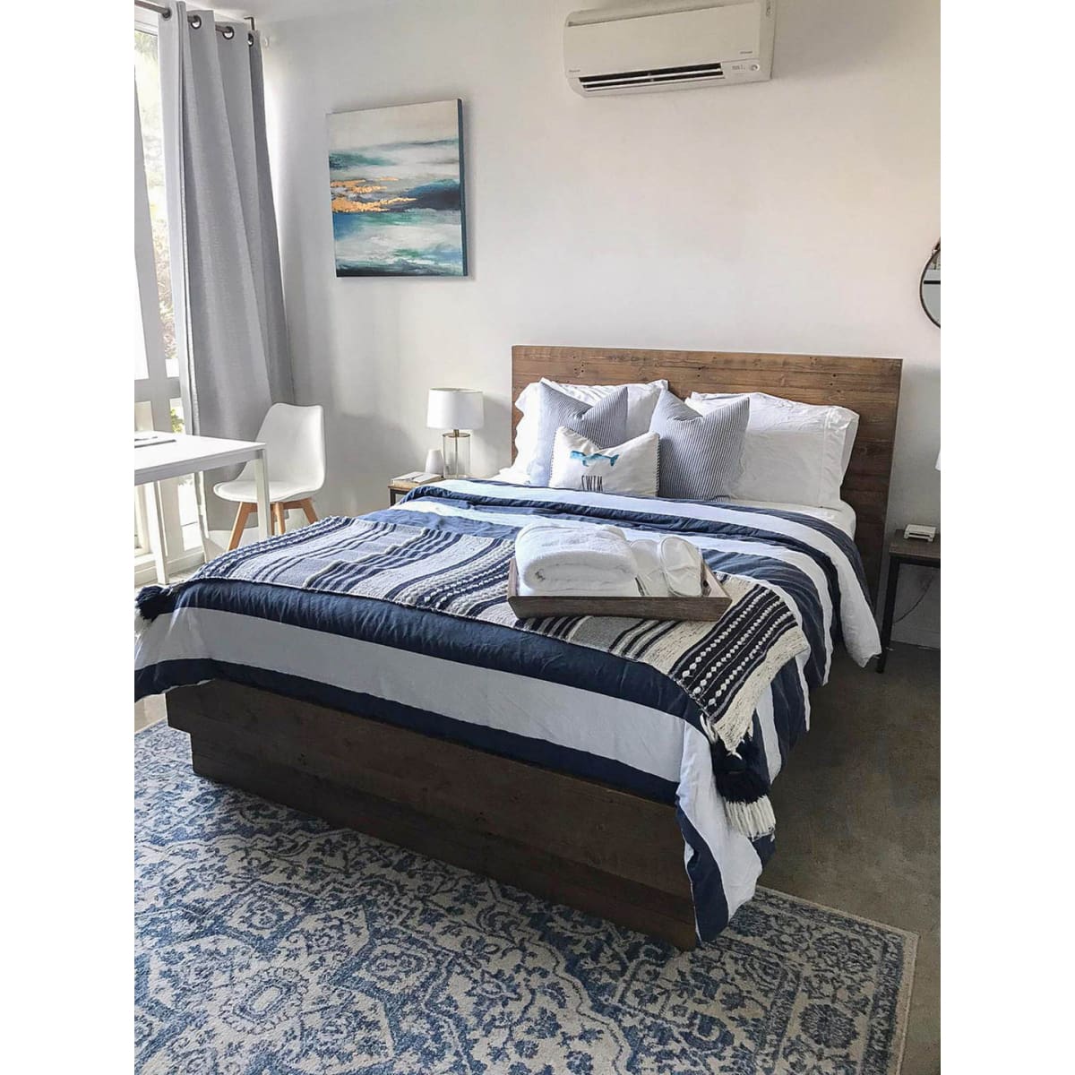 Nevada Queen Bed - Dark Driftwood - lh-import-beds