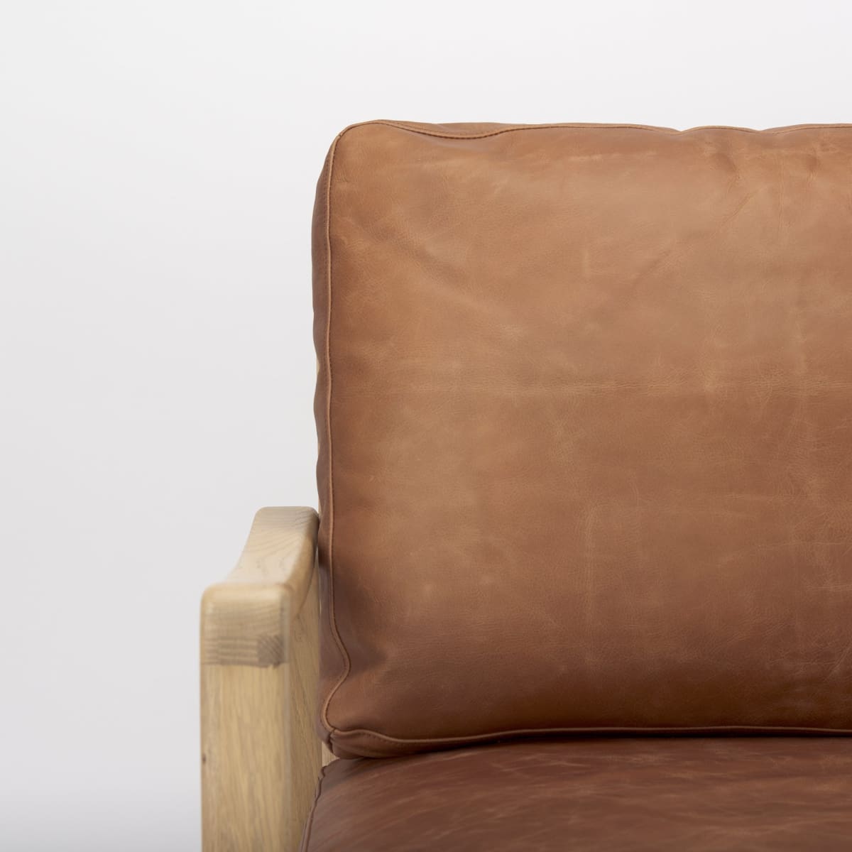 Raeleigh Leather Accent Chair Cognac Leather | Light Brown Wood - accent-chairs