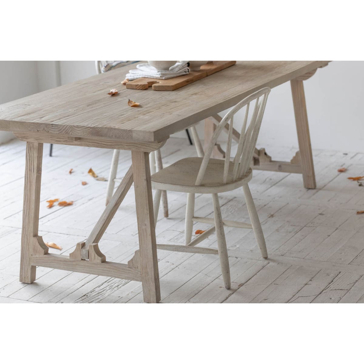 Renaissance Dining Table - Antique White - lh-import-dining-tables