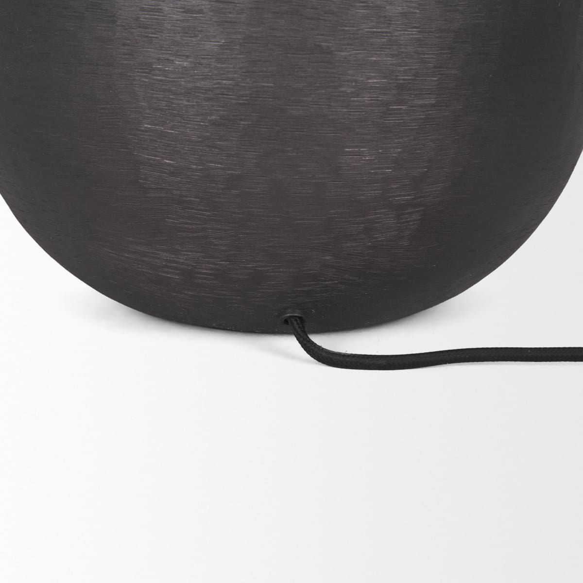 Sadiyah Table Lamp Black Metal | Natural Shade - table-lamps