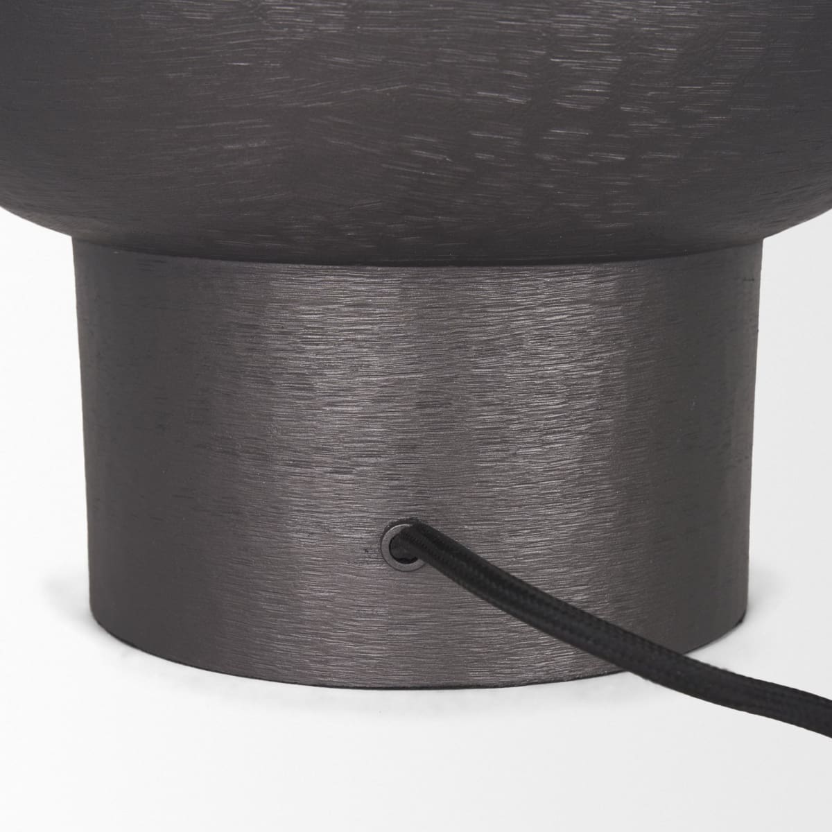 Salaah Table Lamp Black Metal | Natural Shade - table-lamps