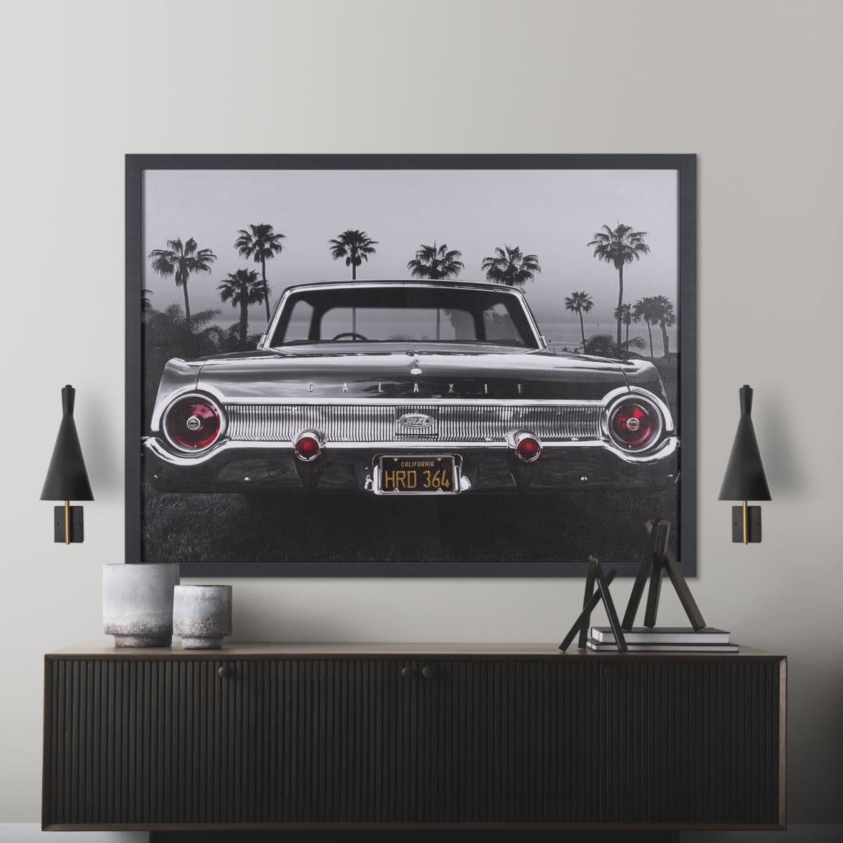 Tremont Wall Sconce Black Metal | Gold Metal - wall-fixtures
