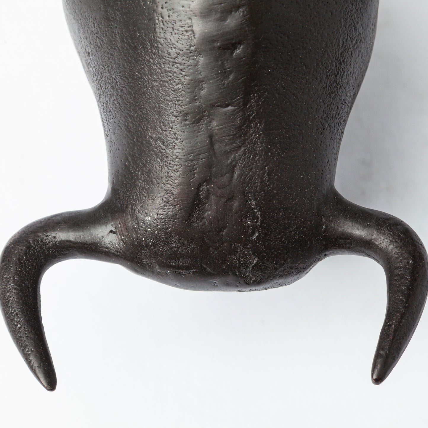Tauro II 9L x 4W Black Cast Aluminum Raging Bull