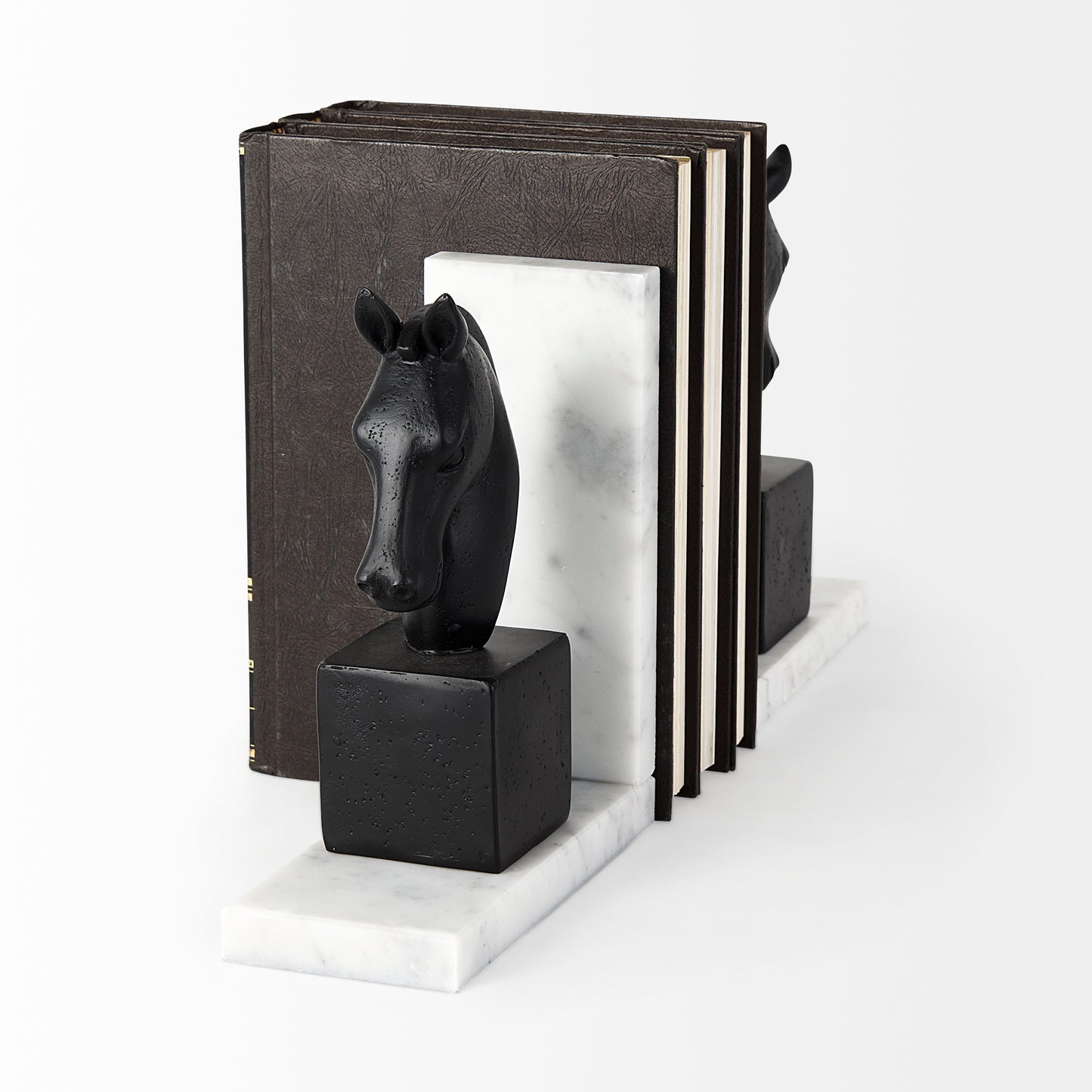 Hidalgo (Set of 2) 14L x 3W Black Majestic Horse Bookends