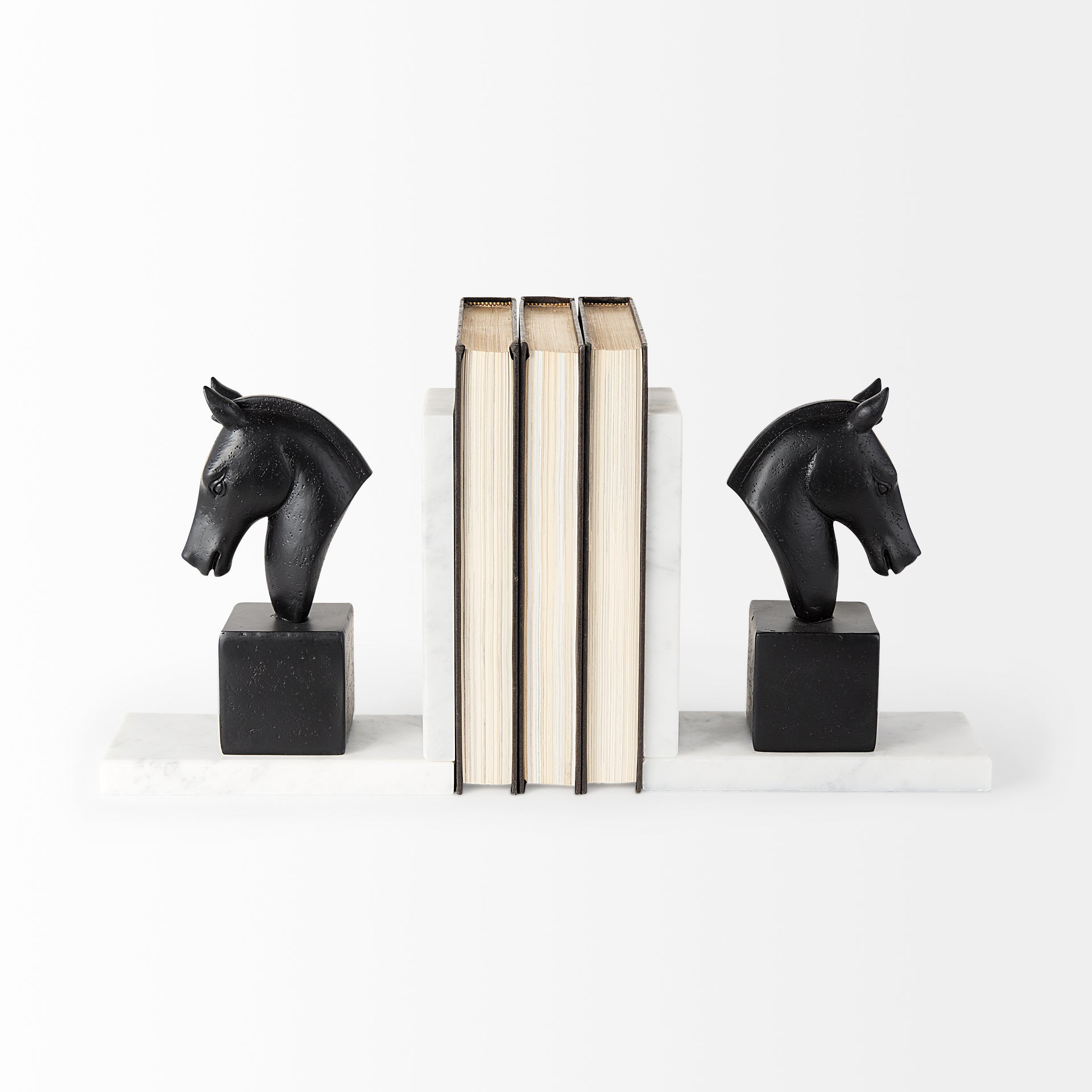 Hidalgo (Set of 2) 14L x 3W Black Majestic Horse Bookends