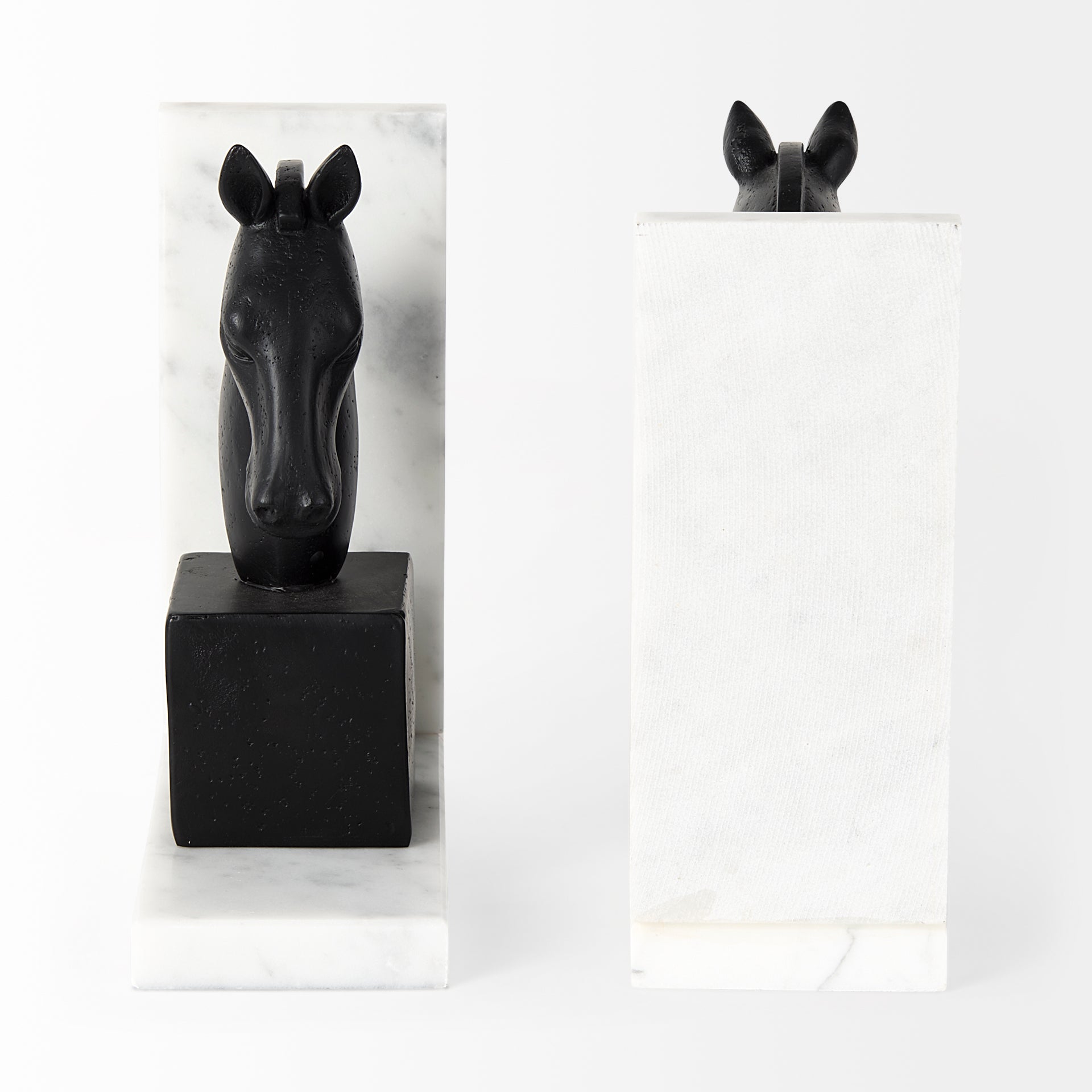 Hidalgo (Set of 2) 14L x 3W Black Majestic Horse Bookends