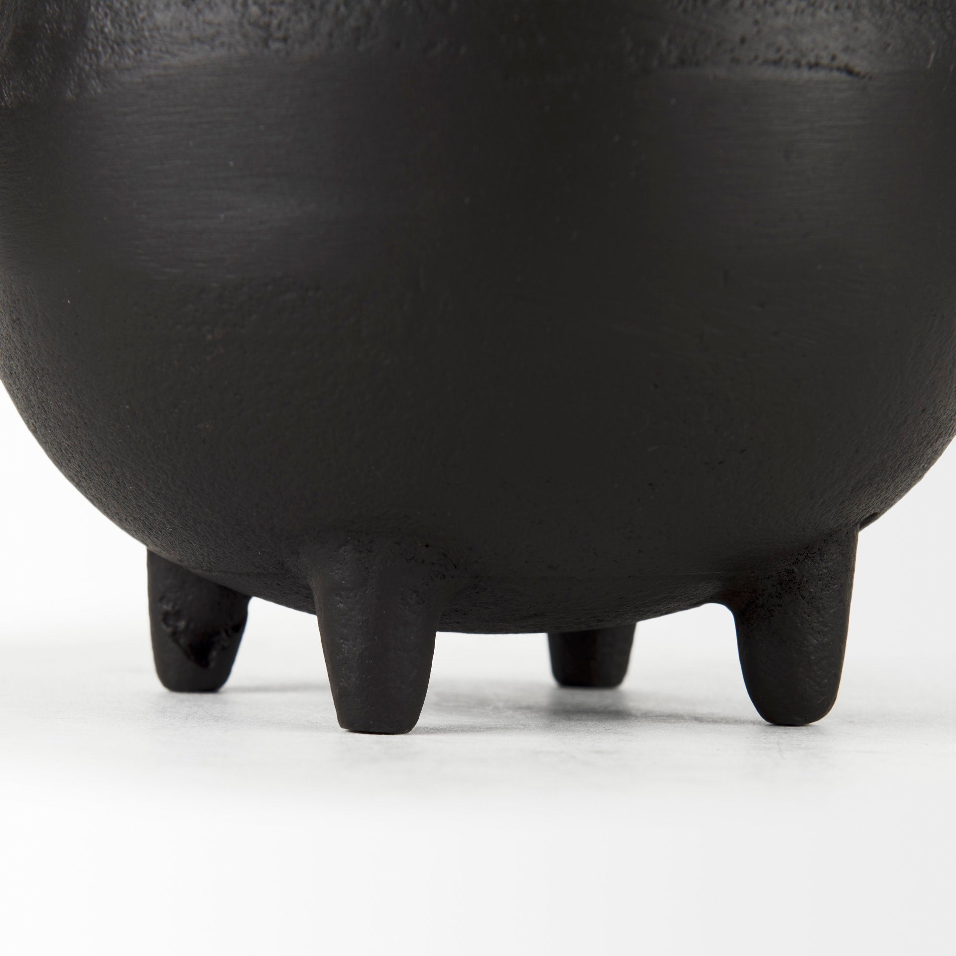 Cyrus Black Two handled Vase Decorative Object