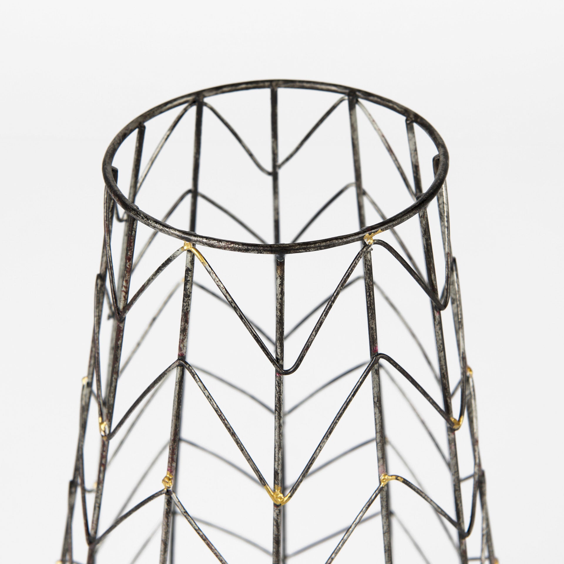 Petiole I Small Gold Toned Metal Table Candle Holder