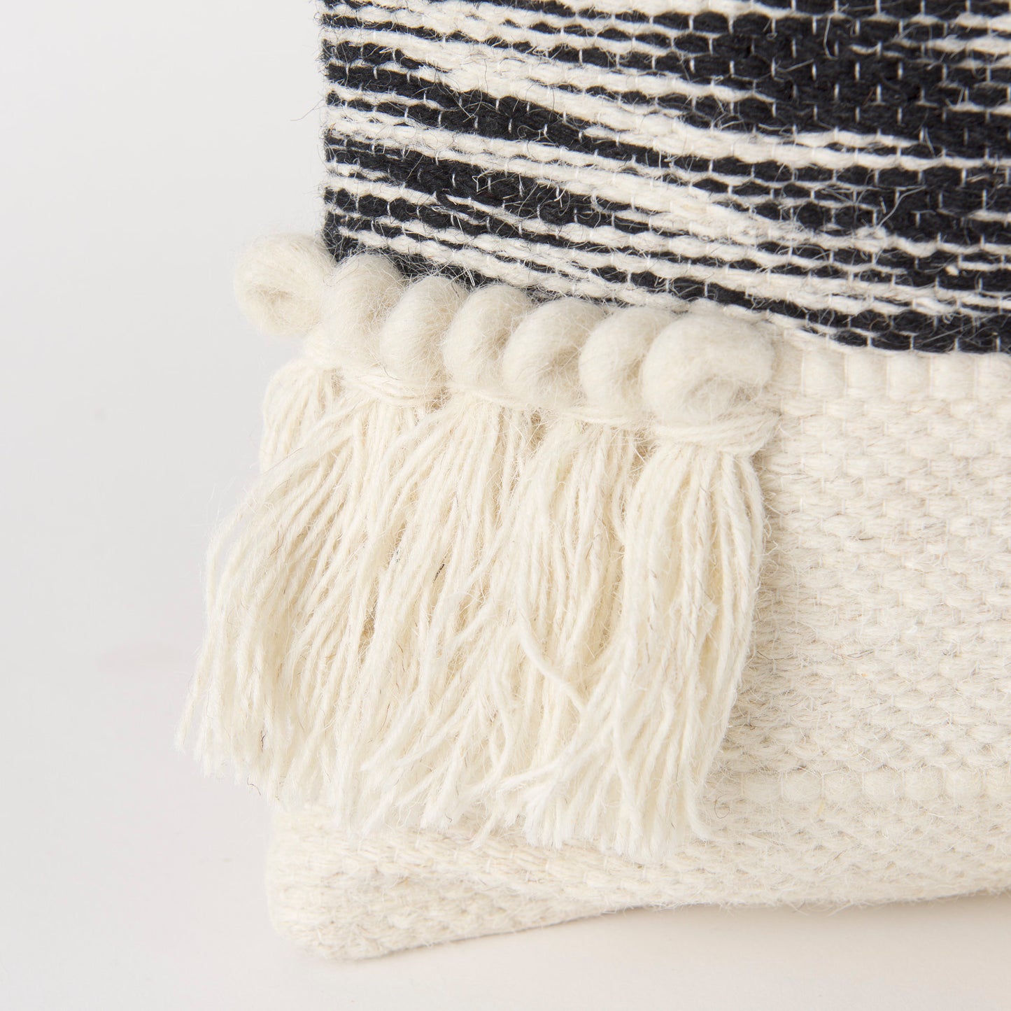 Beardell 18x18 Cream And Black Details With Tassels Pillow Cover