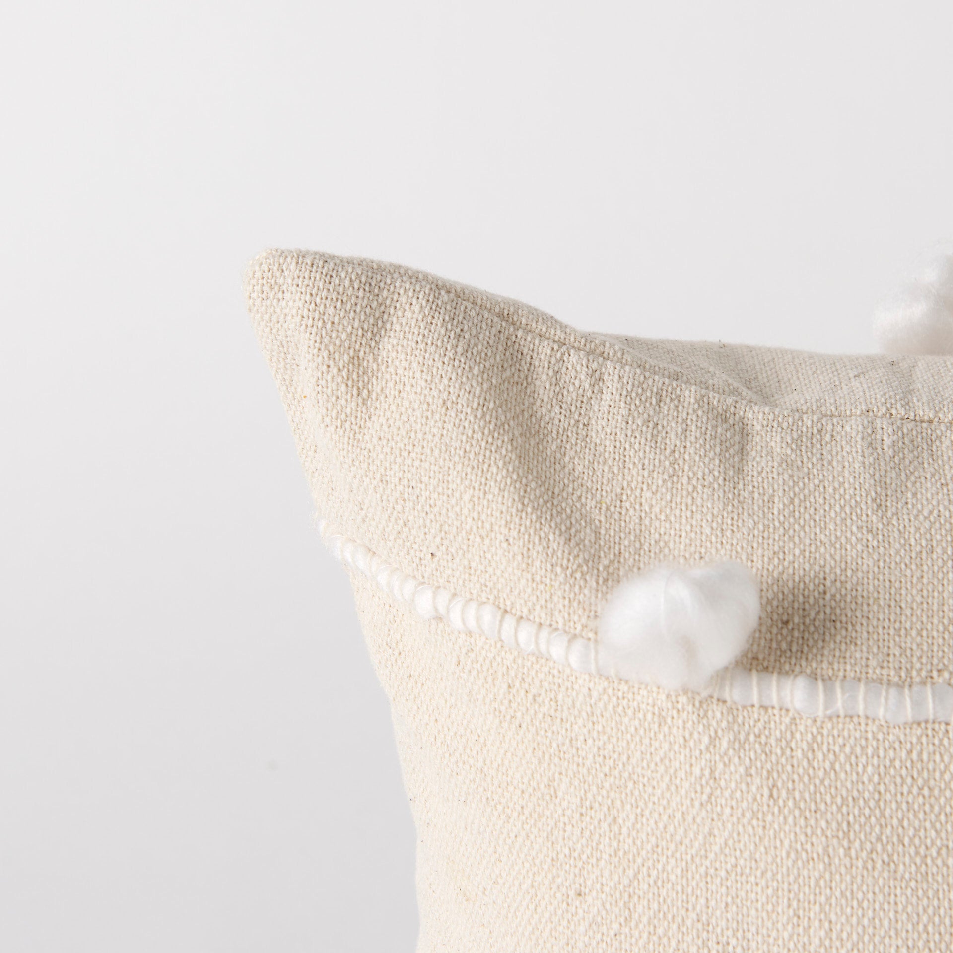 Erica 13x21 Cream With White Detail Pillow Cover