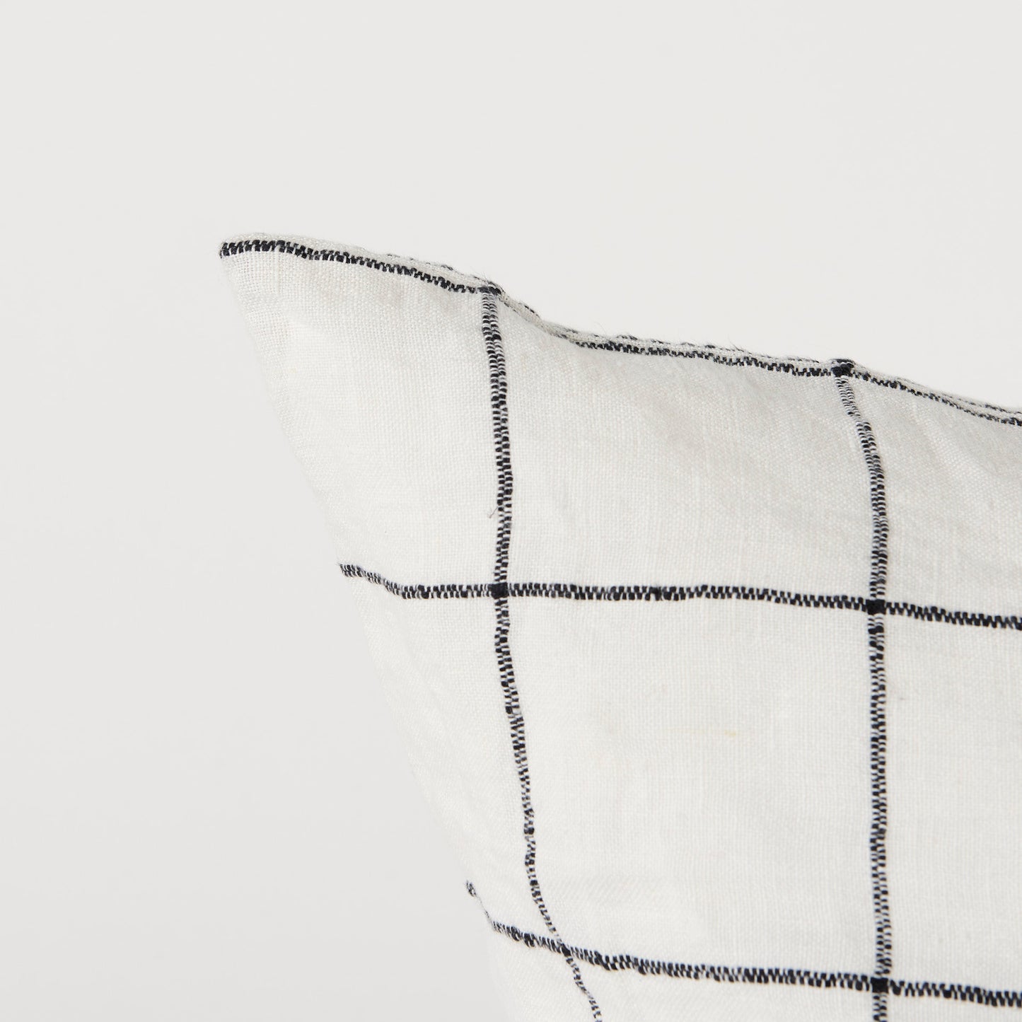Suzanne 22 x 22 White/Black Square Pattern Pillow Cover
