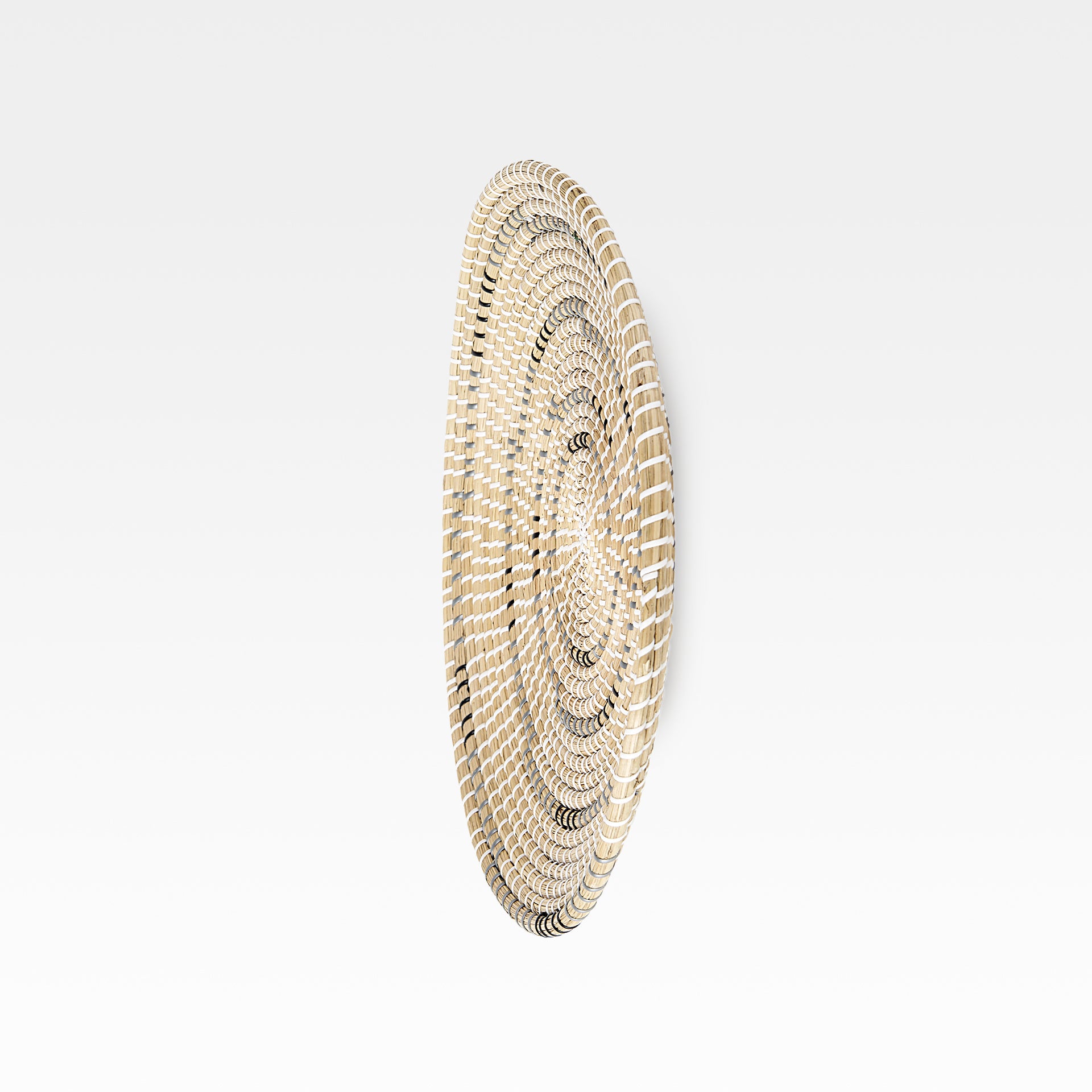 Avel  18.0L x 18.0W x 3.0H  Light Brown Seagrass W/Dark Brown String Round Wall Hanging Plate