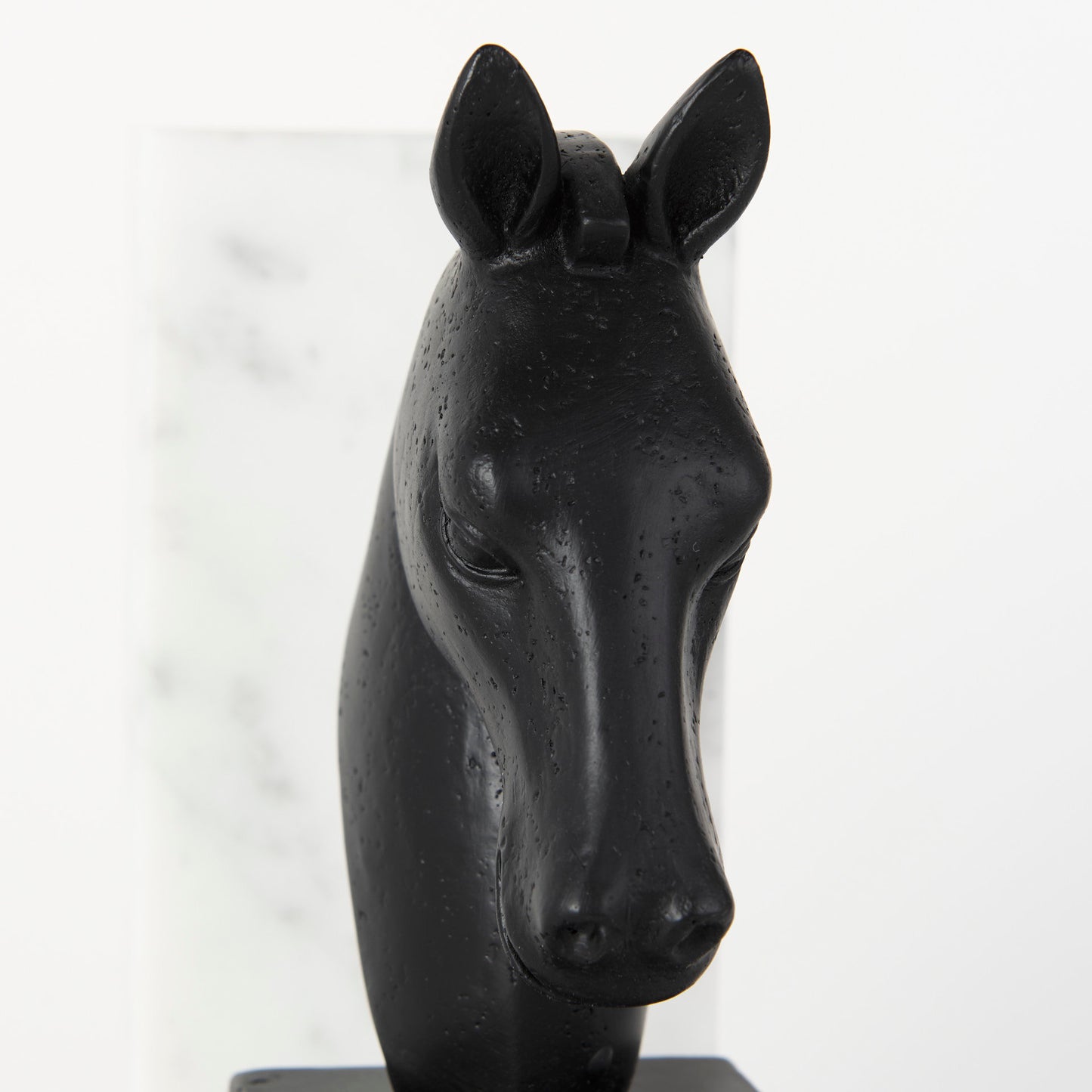 Hidalgo (Set of 2) 14L x 3W Black Majestic Horse Bookends