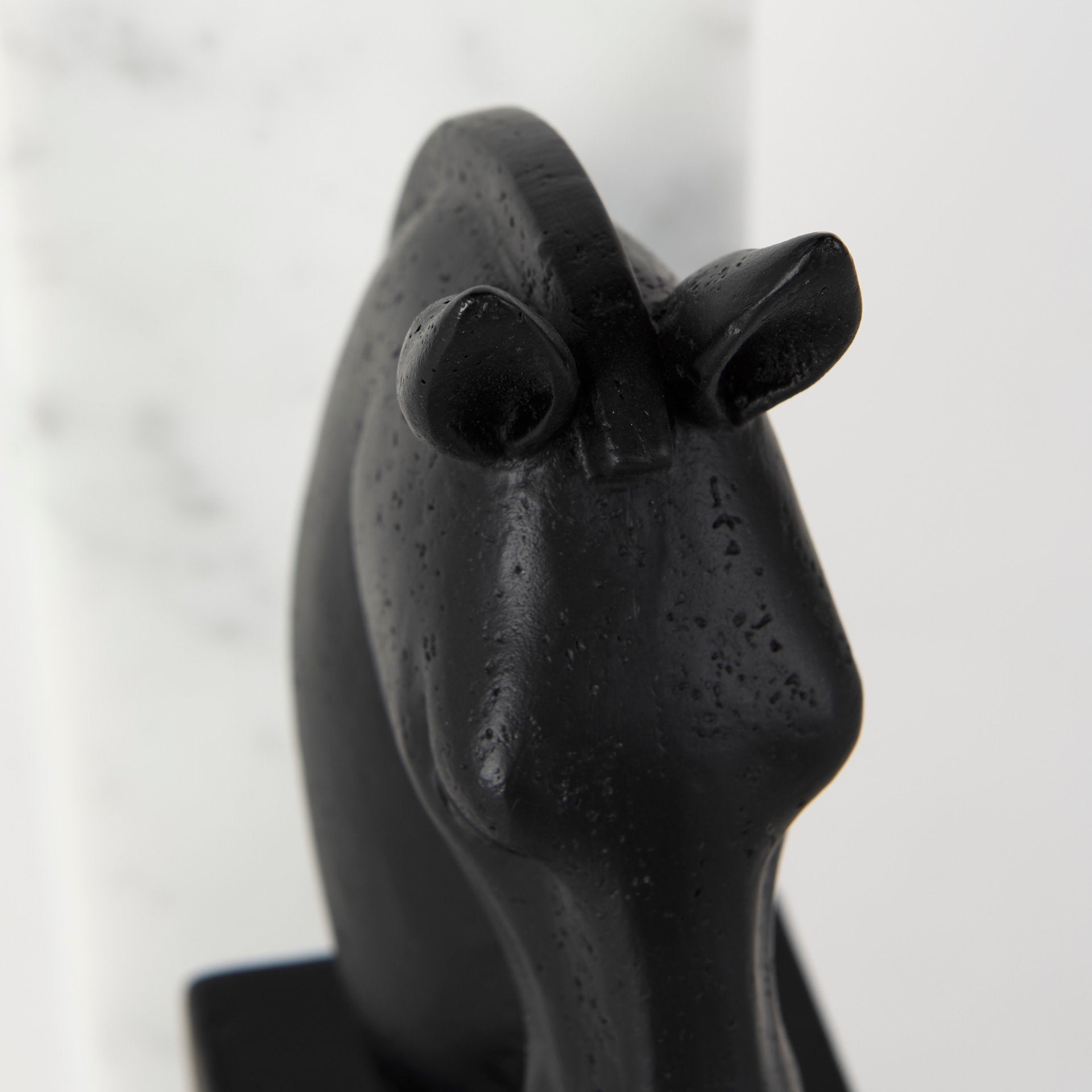 Hidalgo (Set of 2) 14L x 3W Black Majestic Horse Bookends