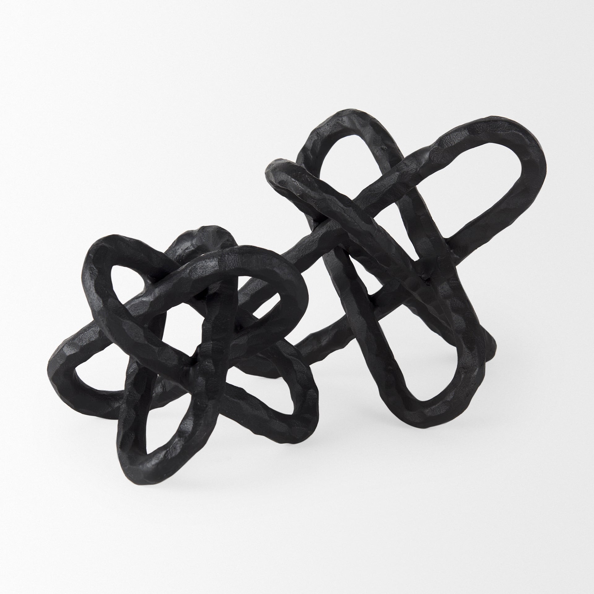 Wilhelm I (Small) 7L x 7W Black Metal Link Decor Object