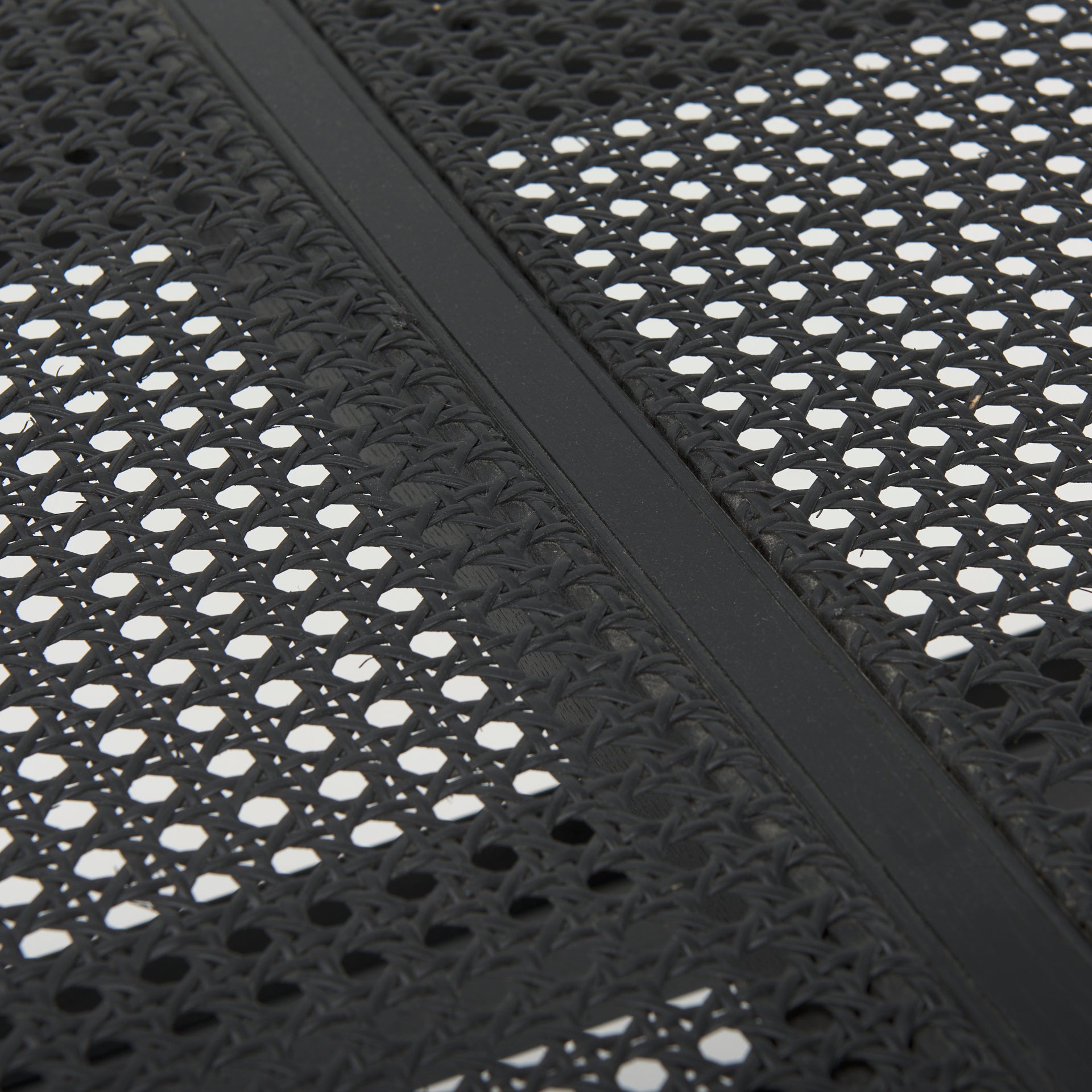 Arvin 59.1L x 17.7W x 18.1H Black Wooden Bench