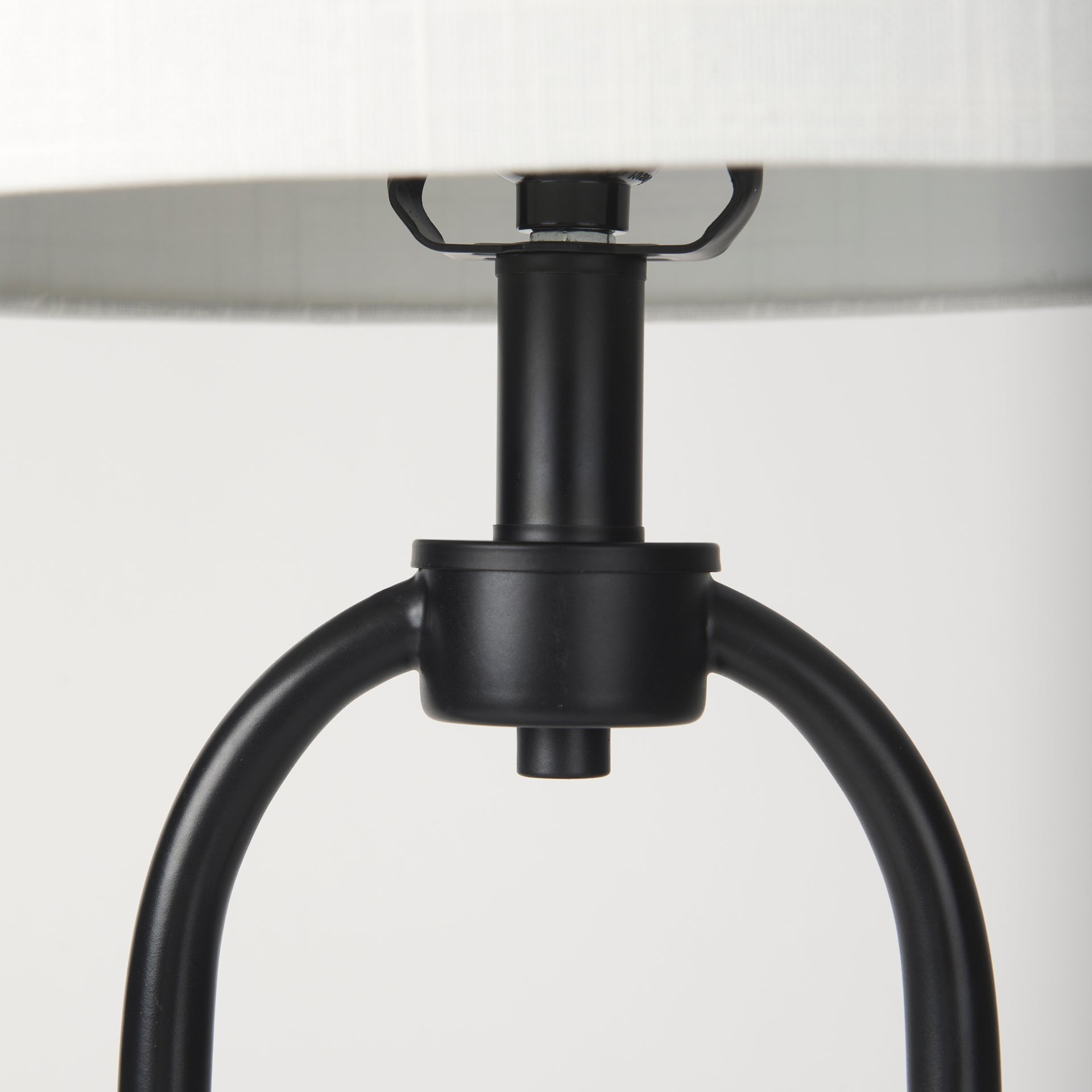 Sarah Table Lamp Black Metal | White Shade - table-lamps