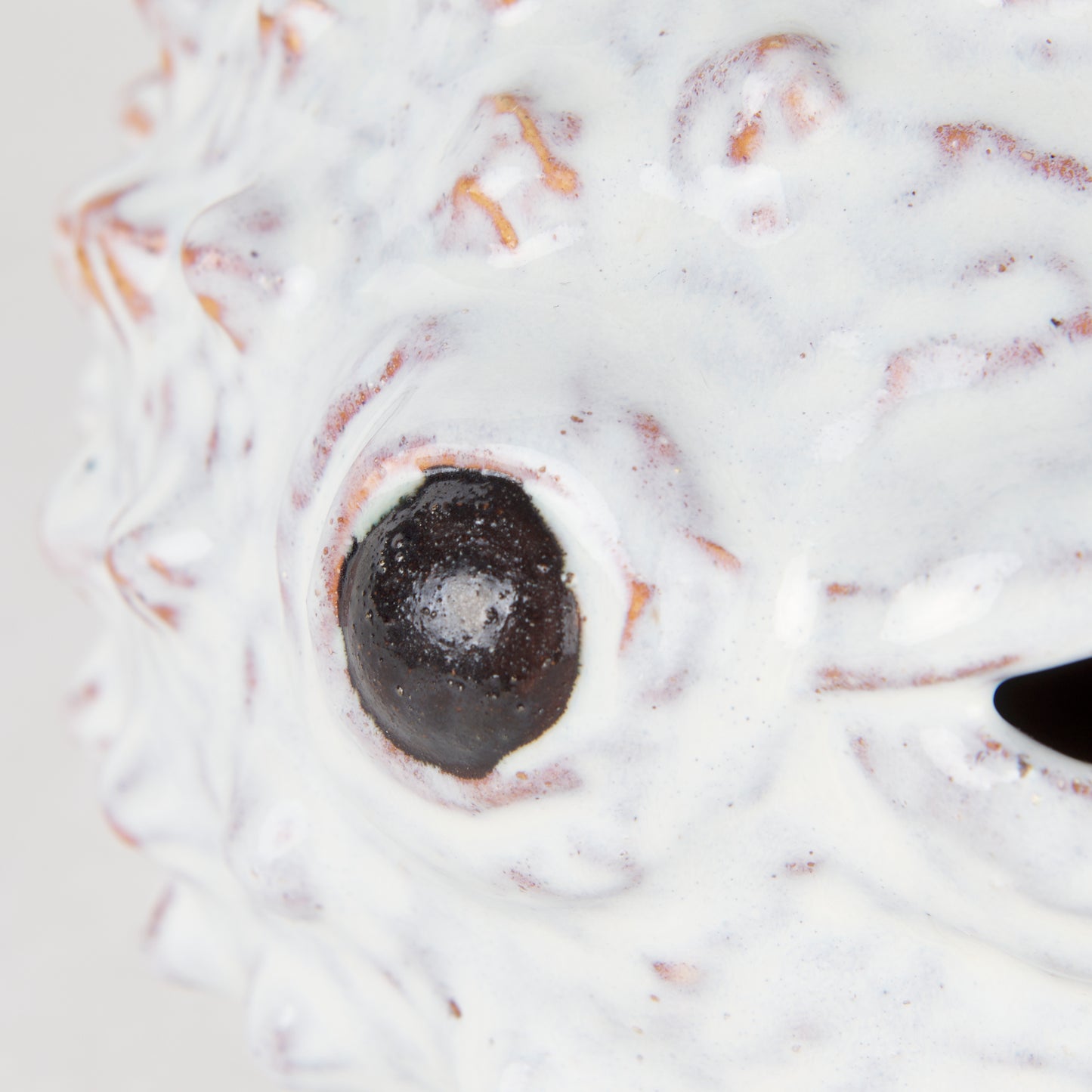 Spike II (Large) 10L x 6W Off-White Ceramic Puffer Fish