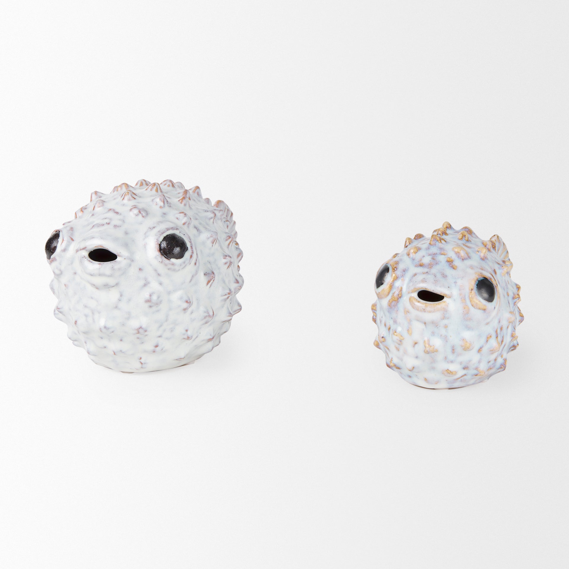 Spike II (Large) 10L x 6W Off-White Ceramic Puffer Fish