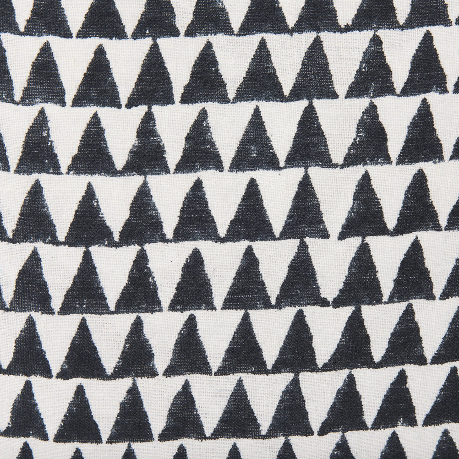 Jolie 22x22 Cream w/ Black Print Linen Square Pillow Cover