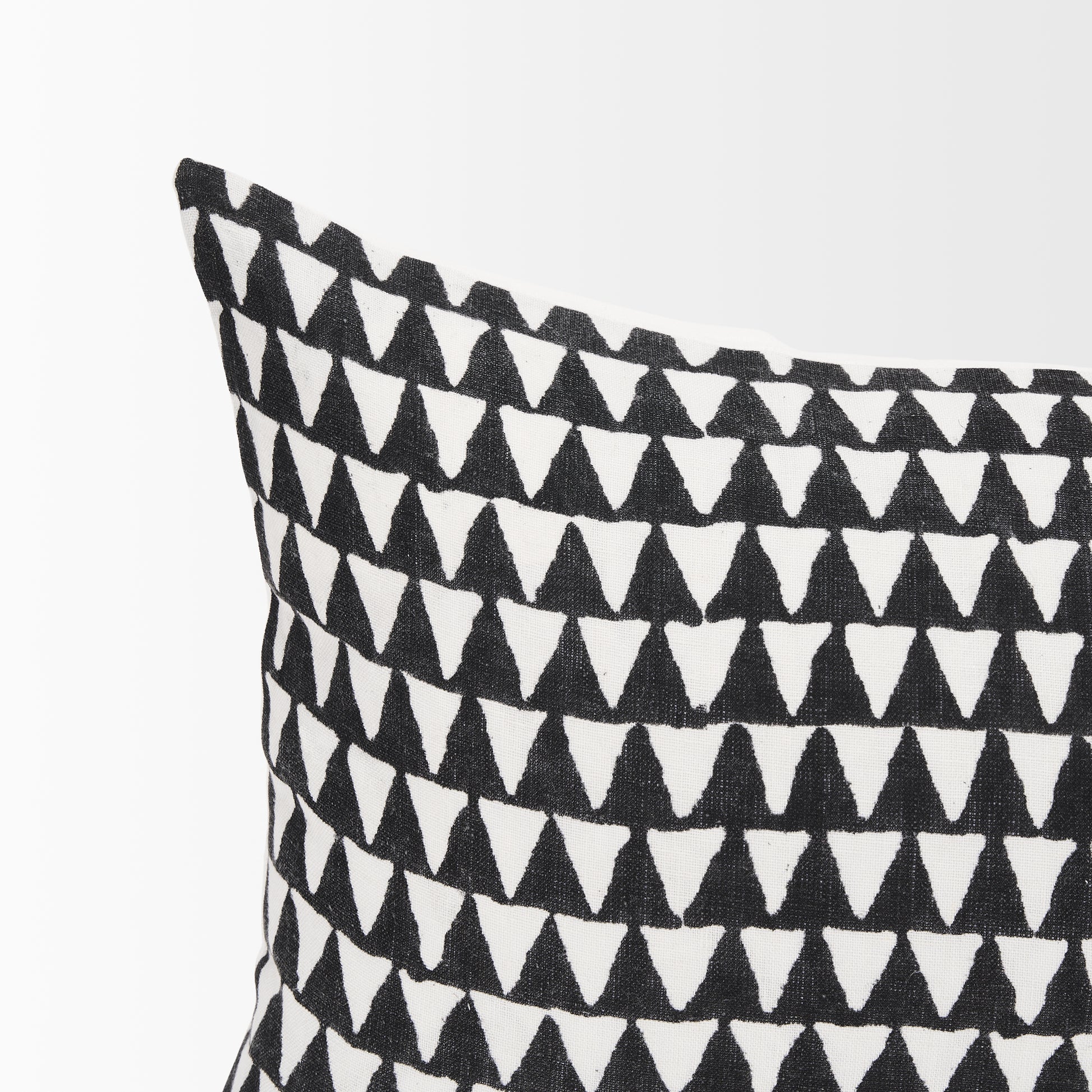 Jolie Cream w/ Black Print Linen Lumbar Pillow Cover