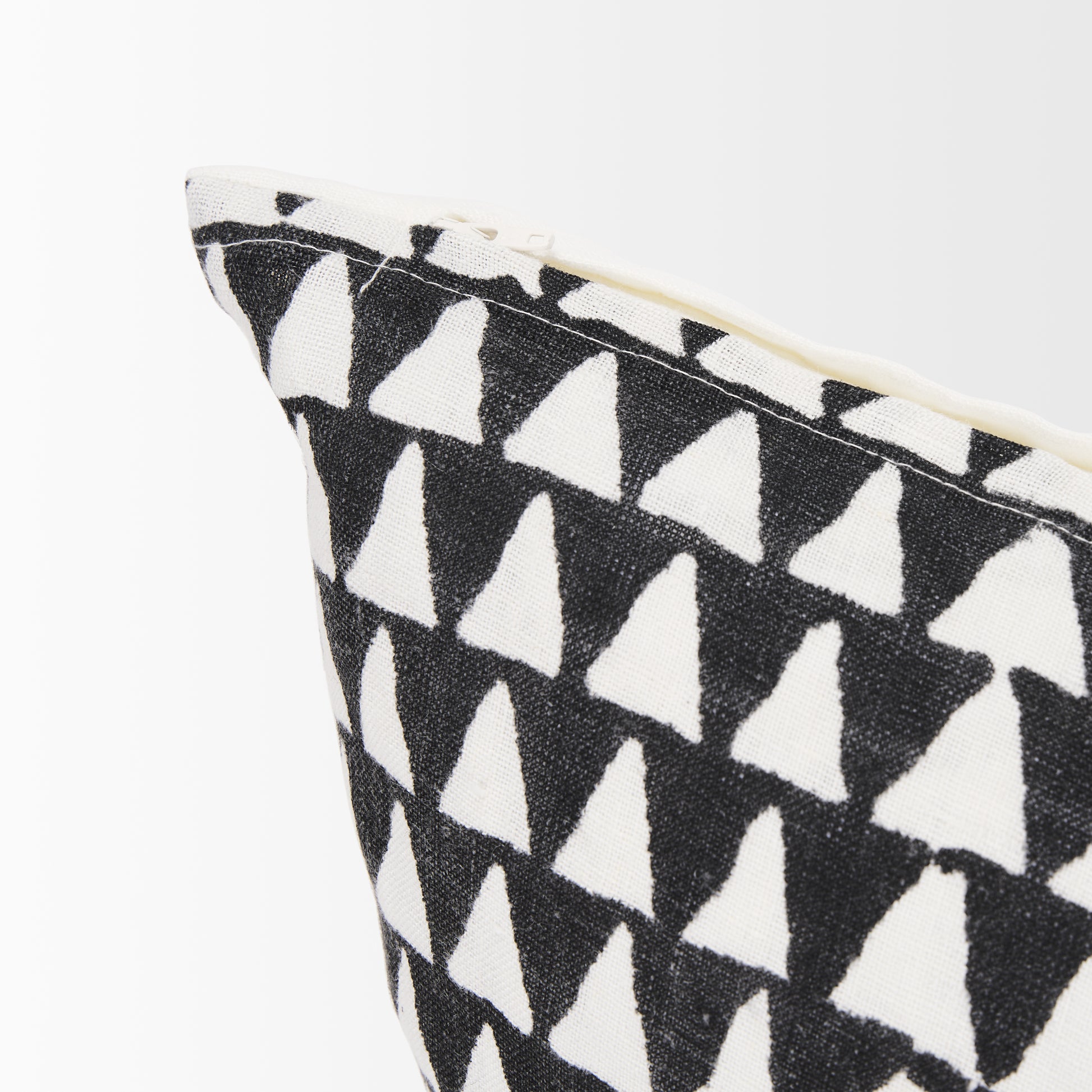 Jolie Cream w/ Black Print Linen Lumbar Pillow Cover