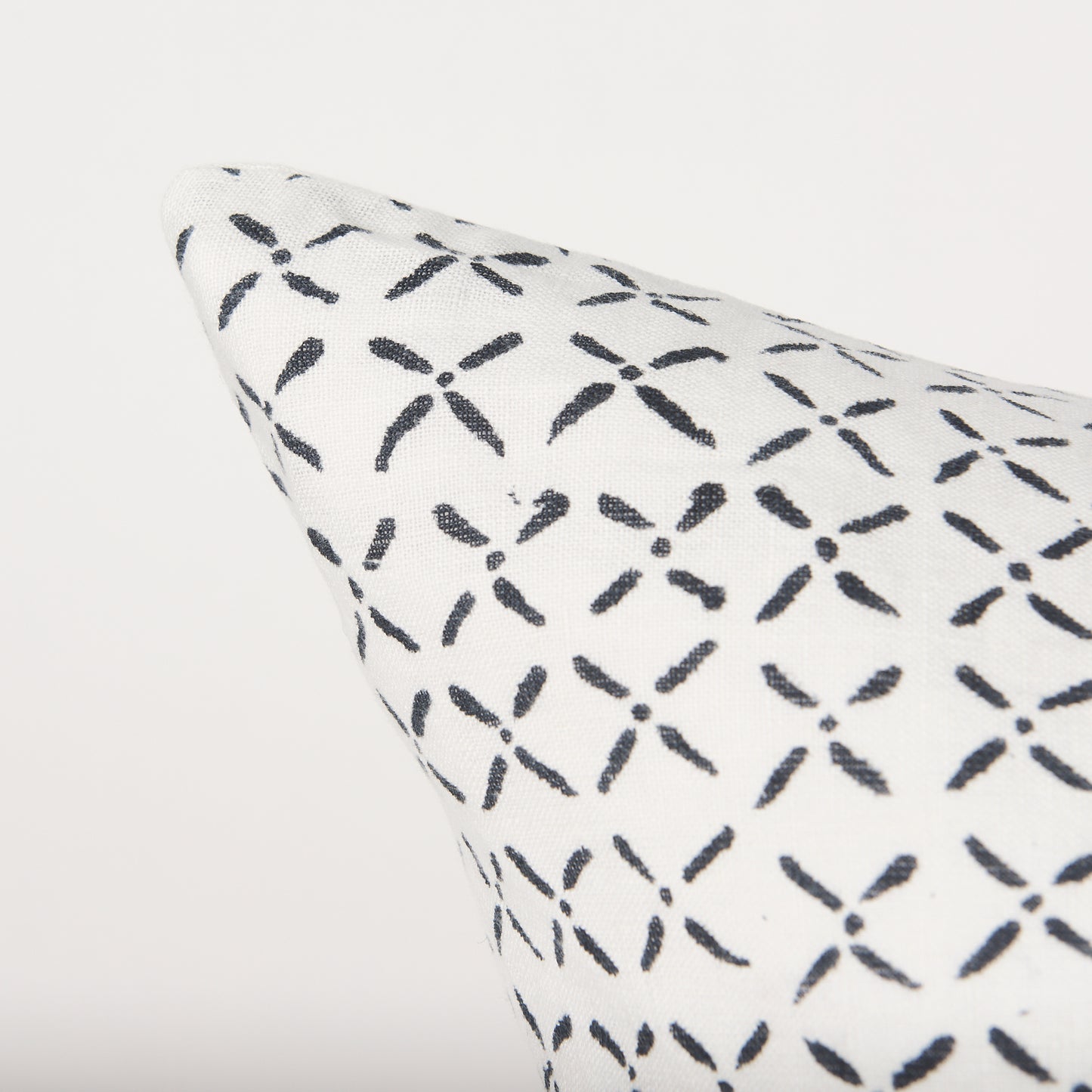 Jayden 22x22 Cream w/ Black Print Linen Square Pillow Cover