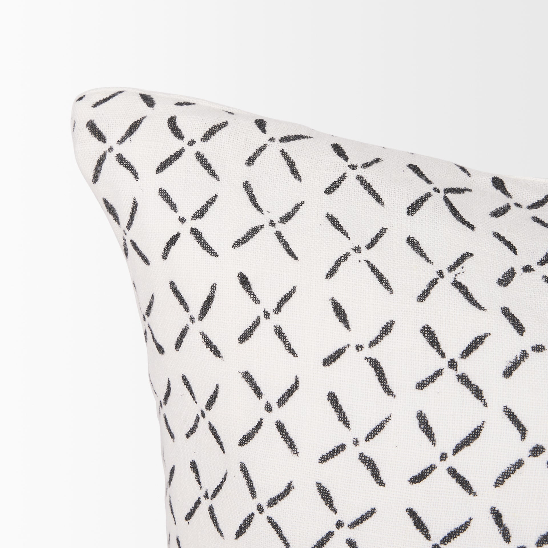 Jayden 14x26 Cream w/ Black Print Linen Lumbar Pillow Cover