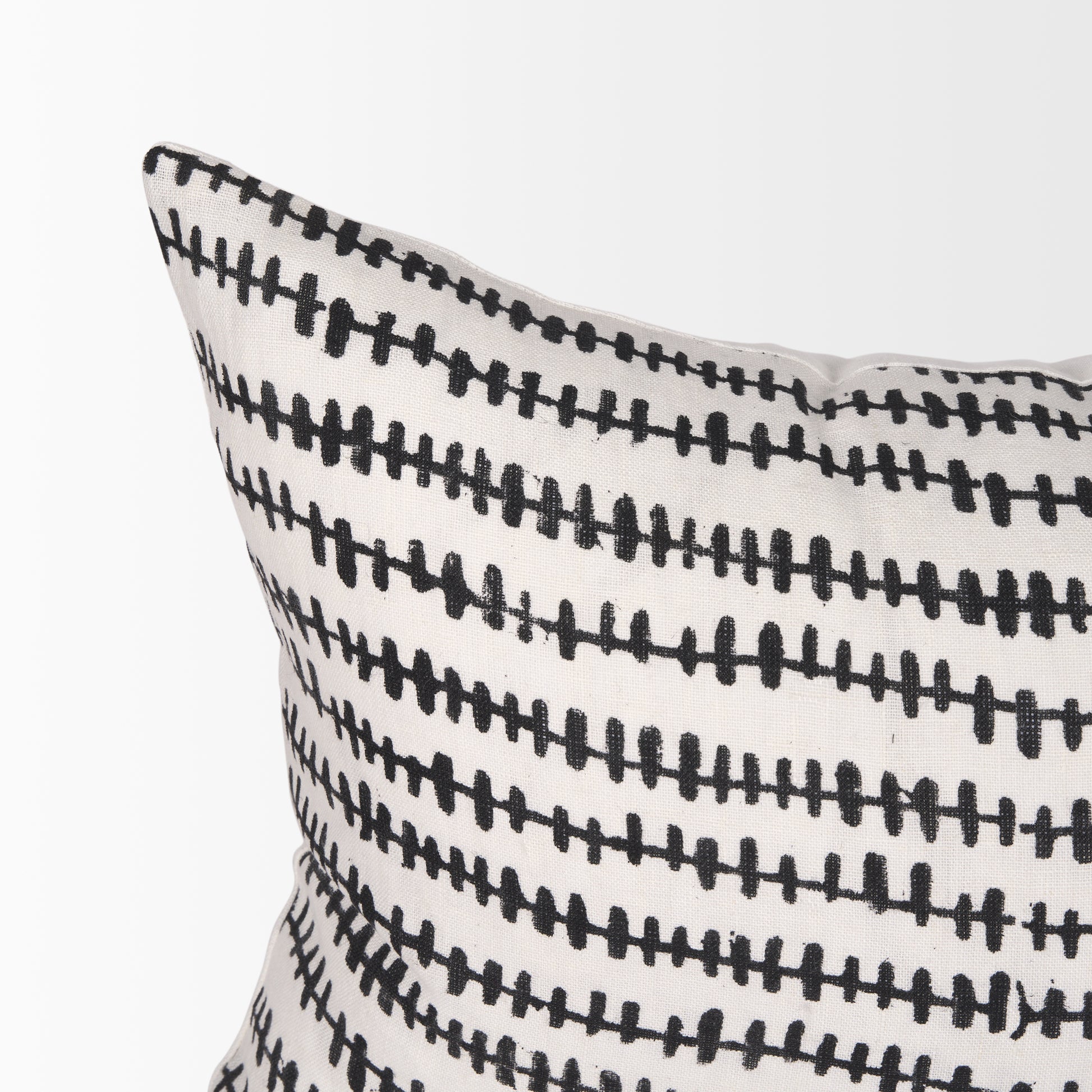 Jenna 14x26 Cream/Black Print Linen Lumbar Decorative Pillow Cover
