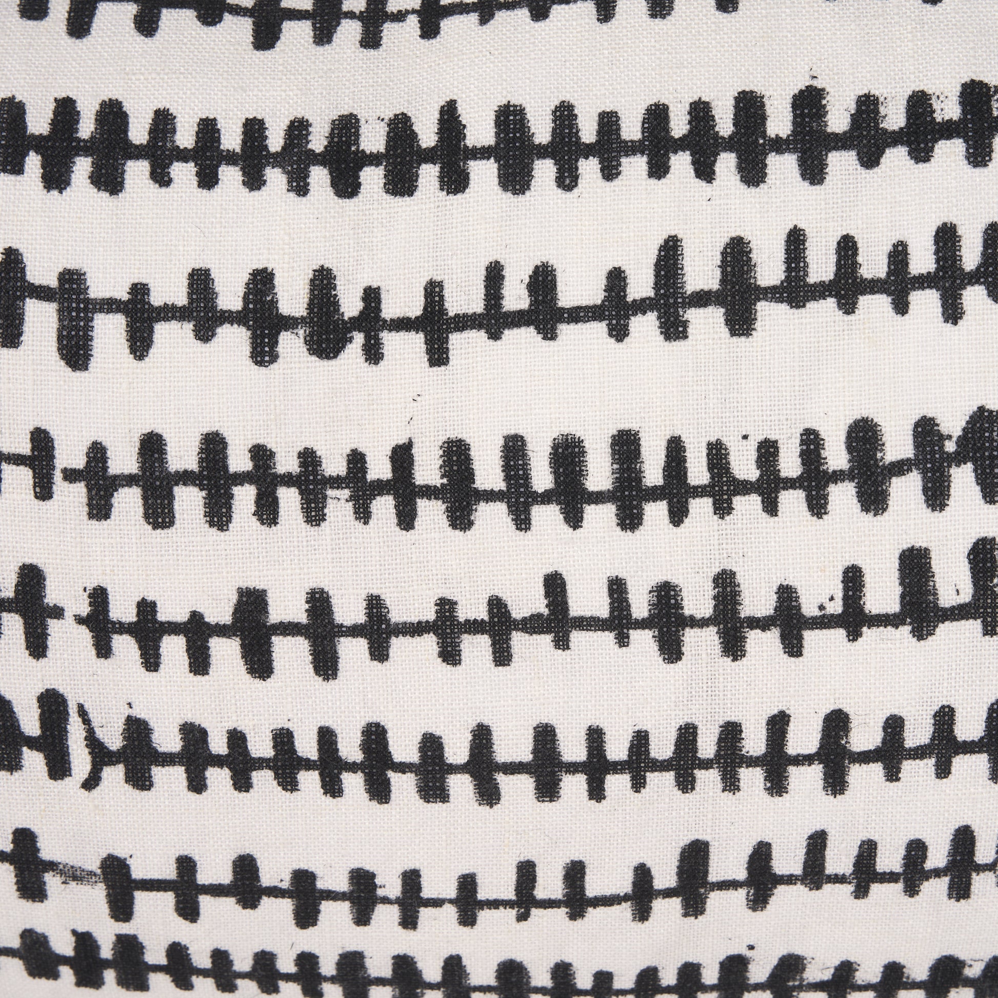 Jenna 14x26 Cream/Black Print Linen Lumbar Decorative Pillow Cover