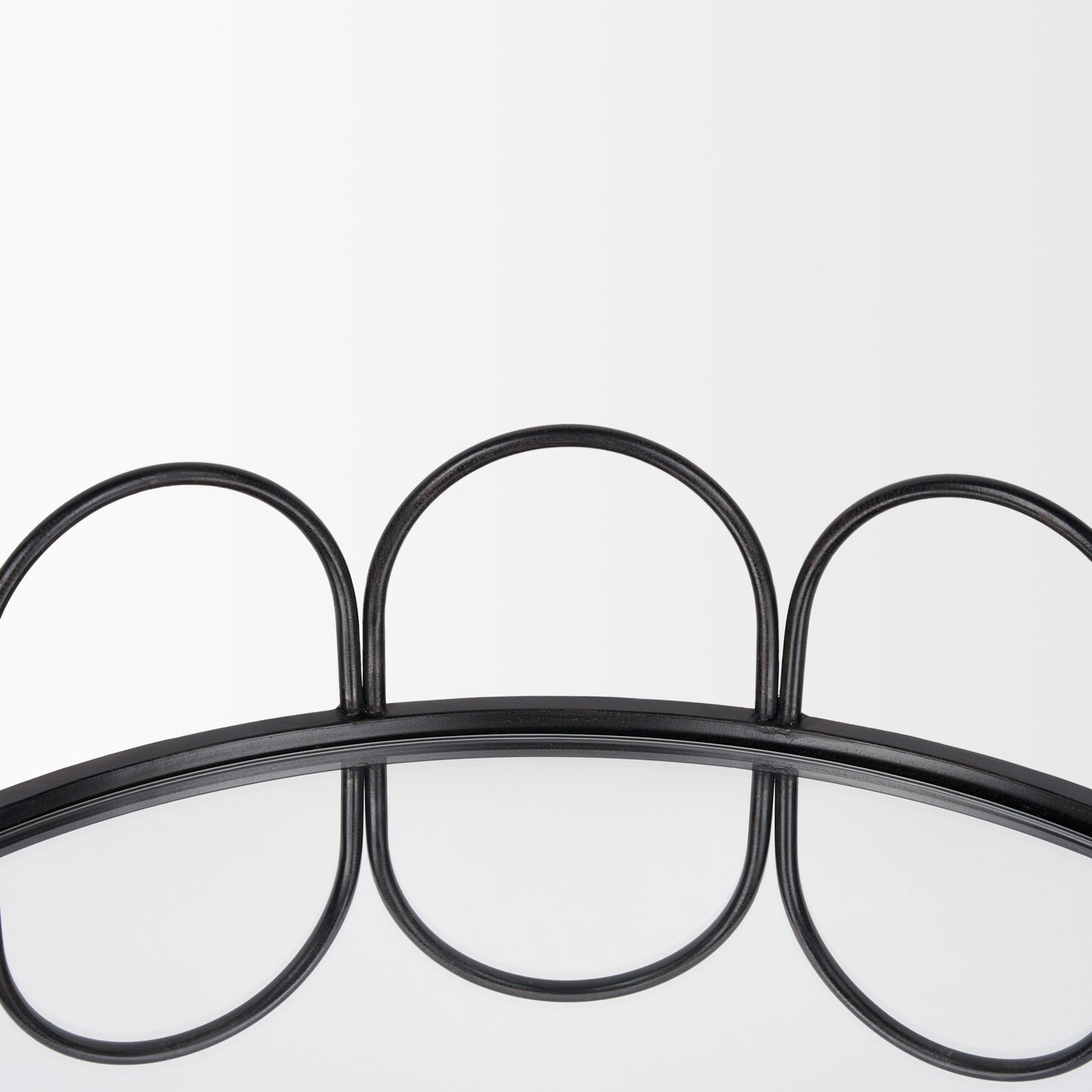 Lenore Round Metal/Mirror Tray Black (Set of 2)