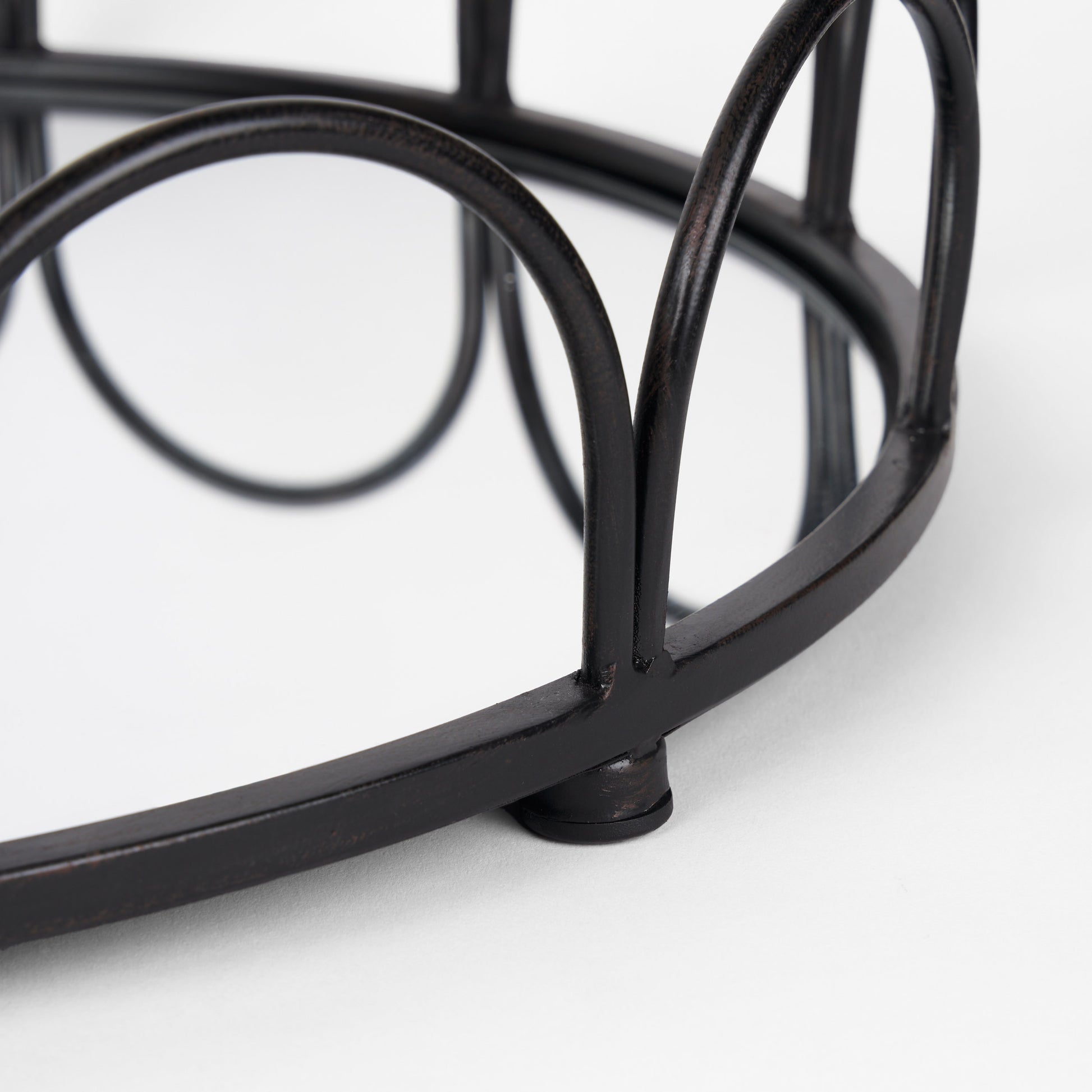 Lenore Round Metal/Mirror Tray Black (Set of 2)