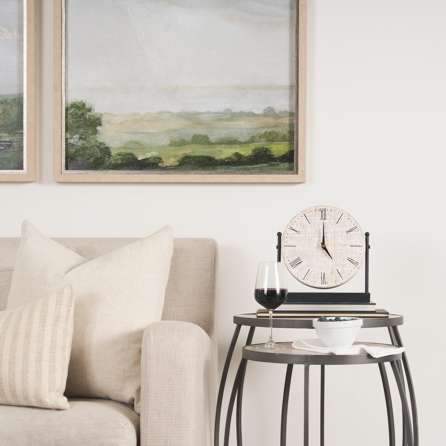 Raja Matte Black Metal w/ Wood Table Clock