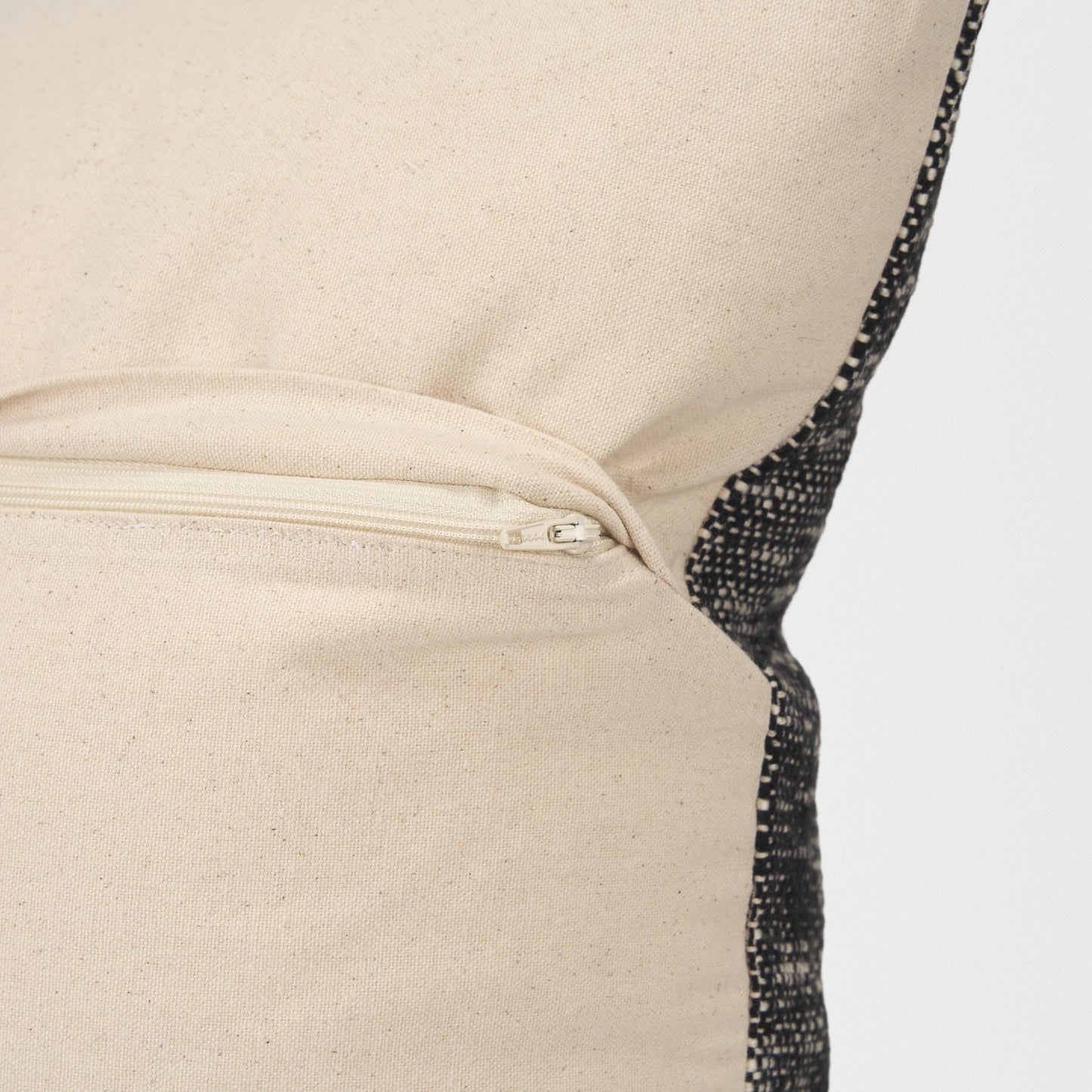 Jalia 14x26 Cream/Black Cotton Decorative Lumbar Pillow Cover