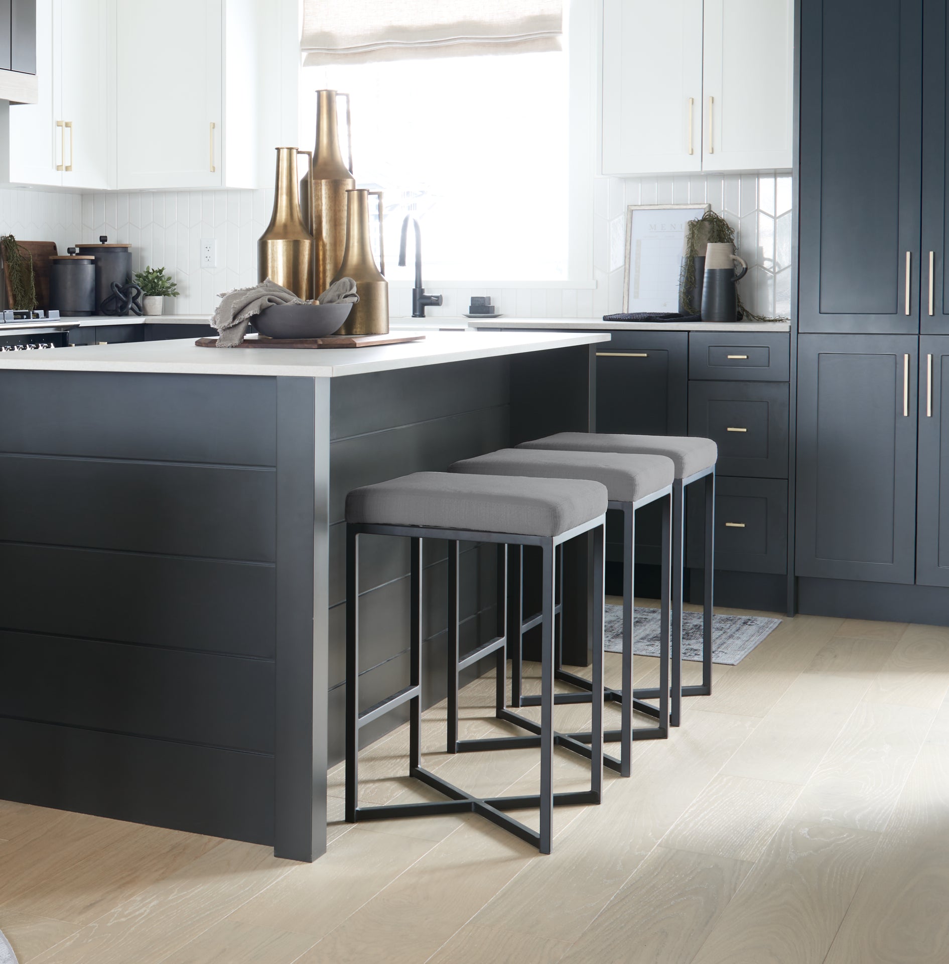Frodo Upholstered Seat Bar Counter Stool Gray Fabric | Black Iron | Counter - bar-stools