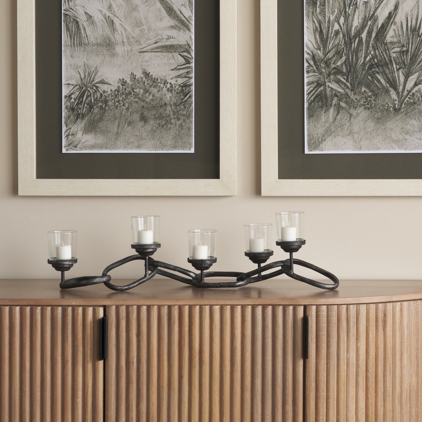 Quito Black Metal Chain-Link Five Candle Table Candle Holder