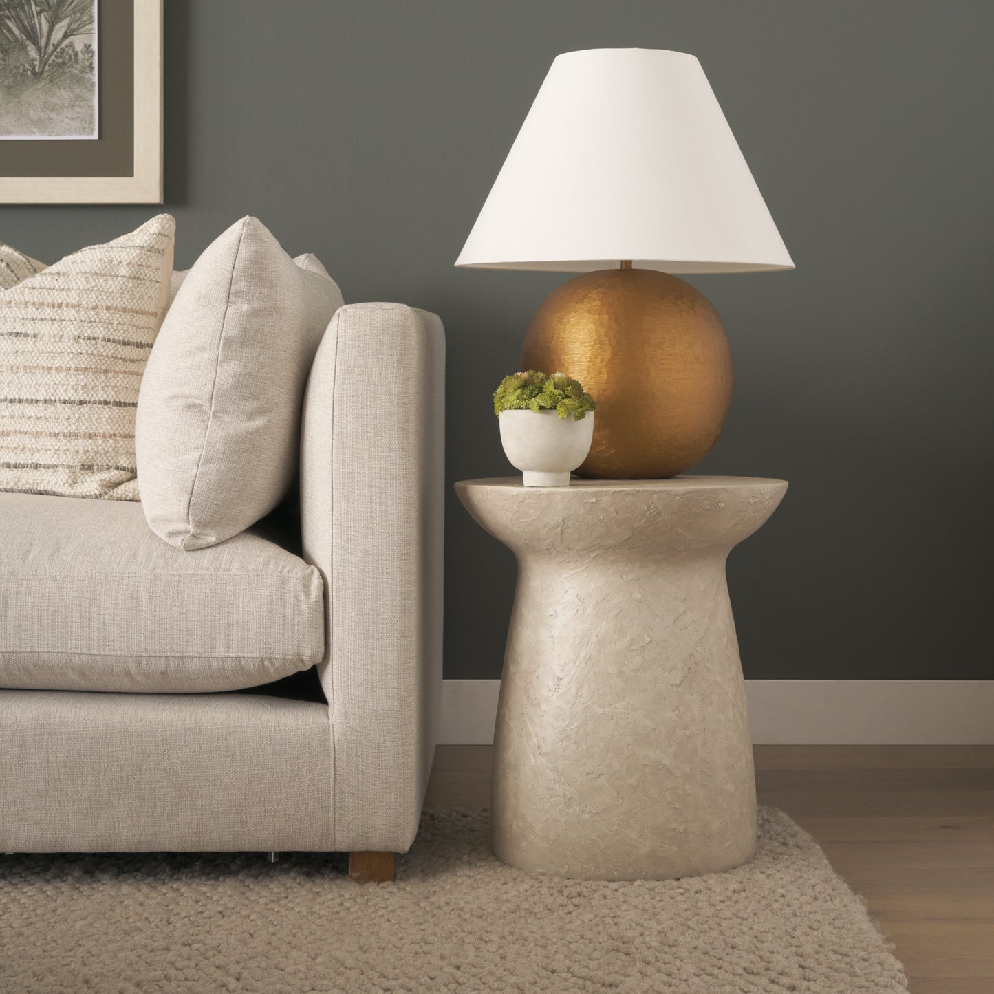 Sadiyah Antiqued Gold Brushed Metal w/ Cream Shade Table Lamp