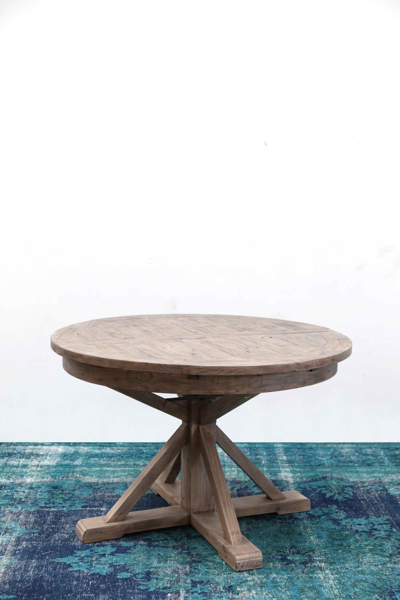 Irish Coast Round 47/63" Extension Dining Table - Rustic Sundried